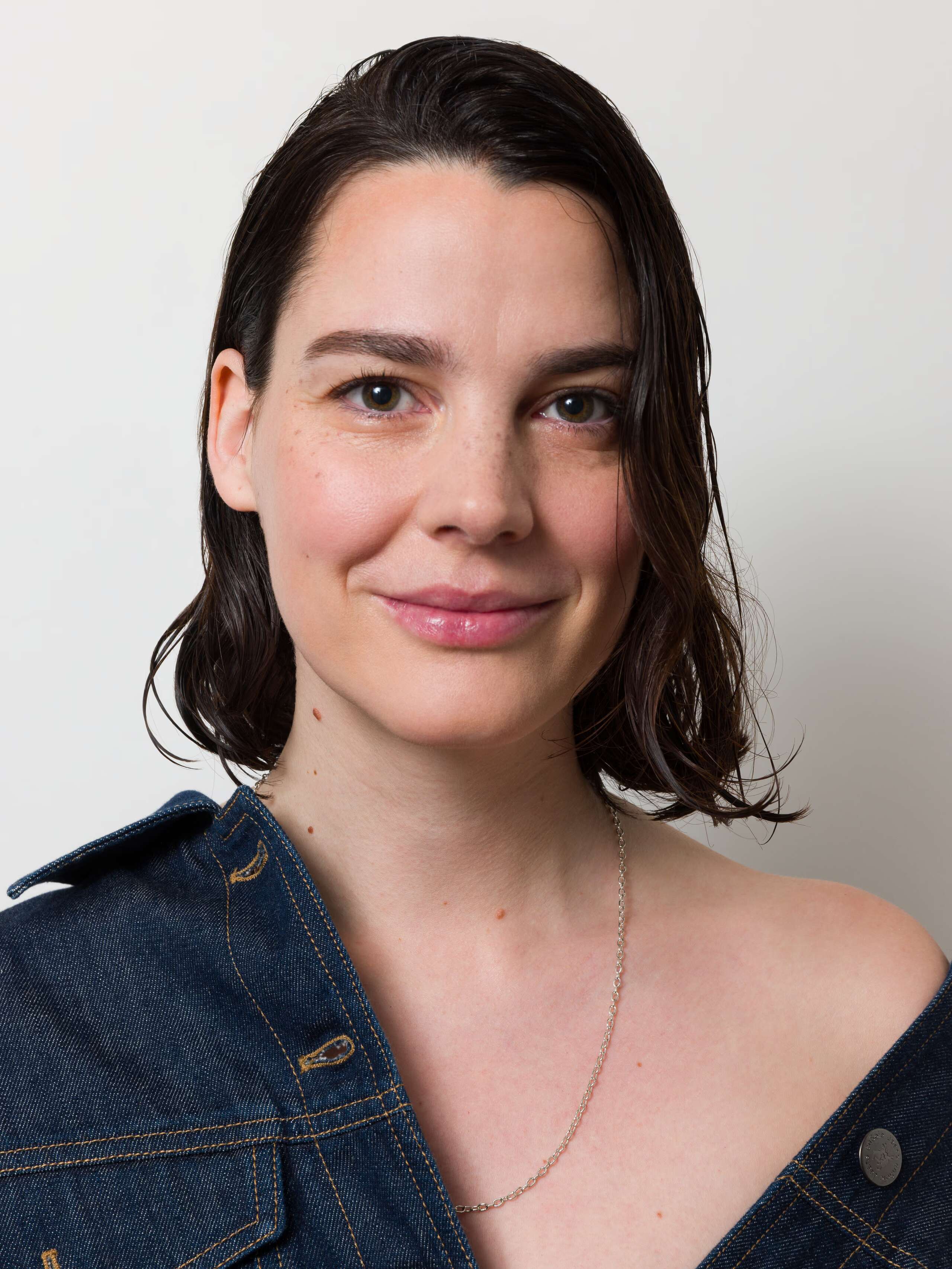 Model wearing the taylor sterling silver necklace
