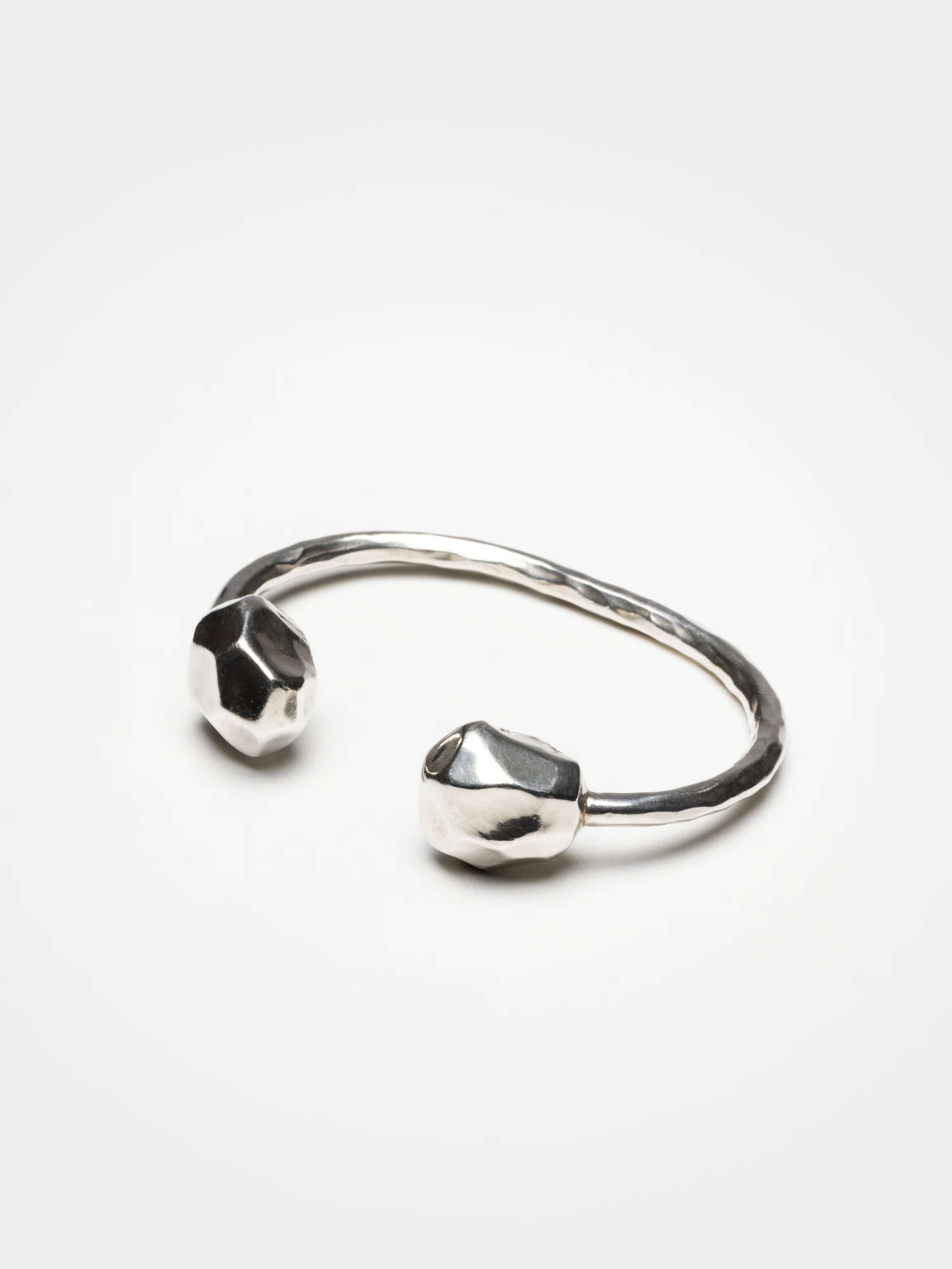 Product Shot of Eleonore Bangle Silver 