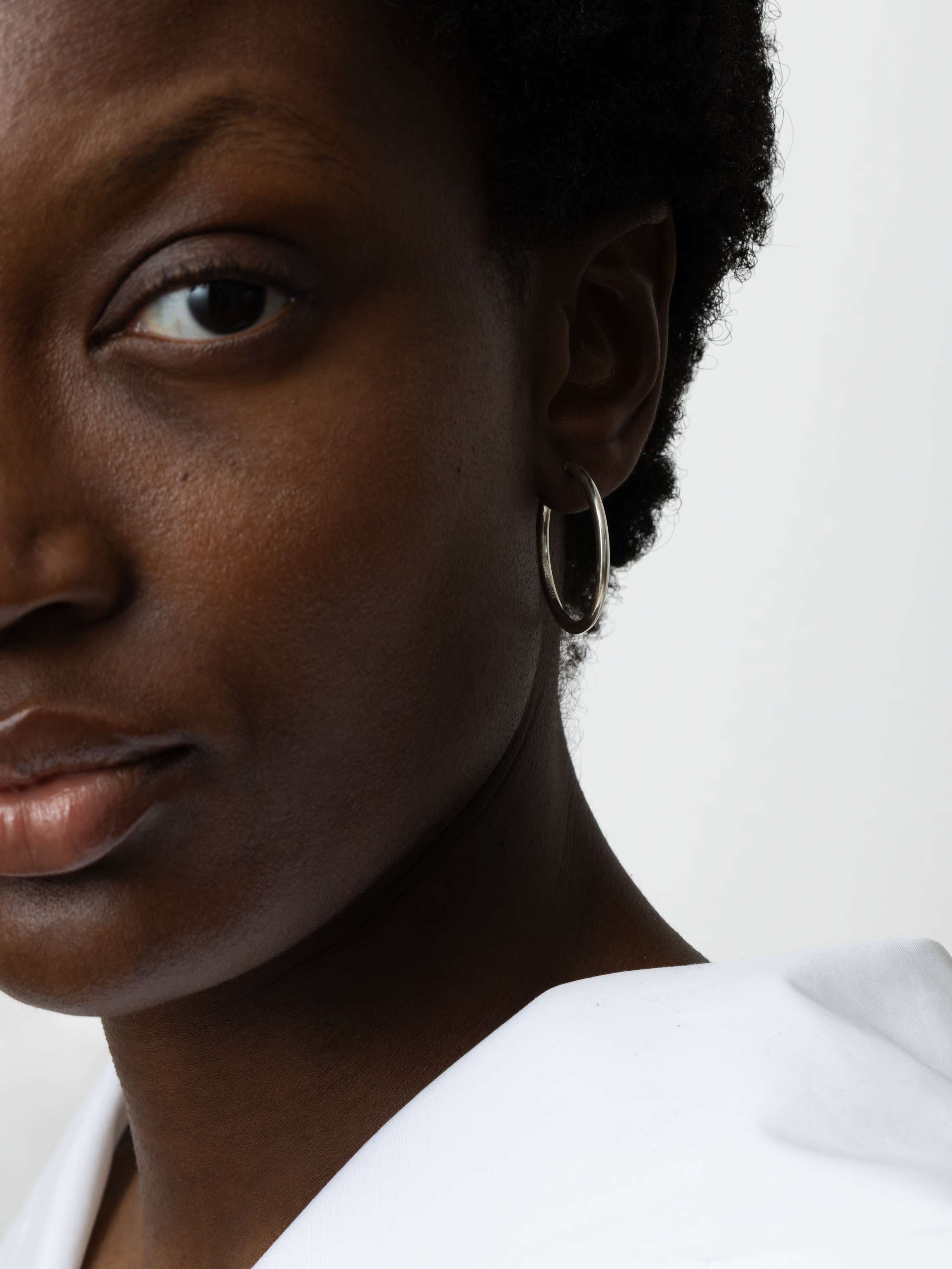 Product Shot of Fine Creole Silver (2,5) on Model 