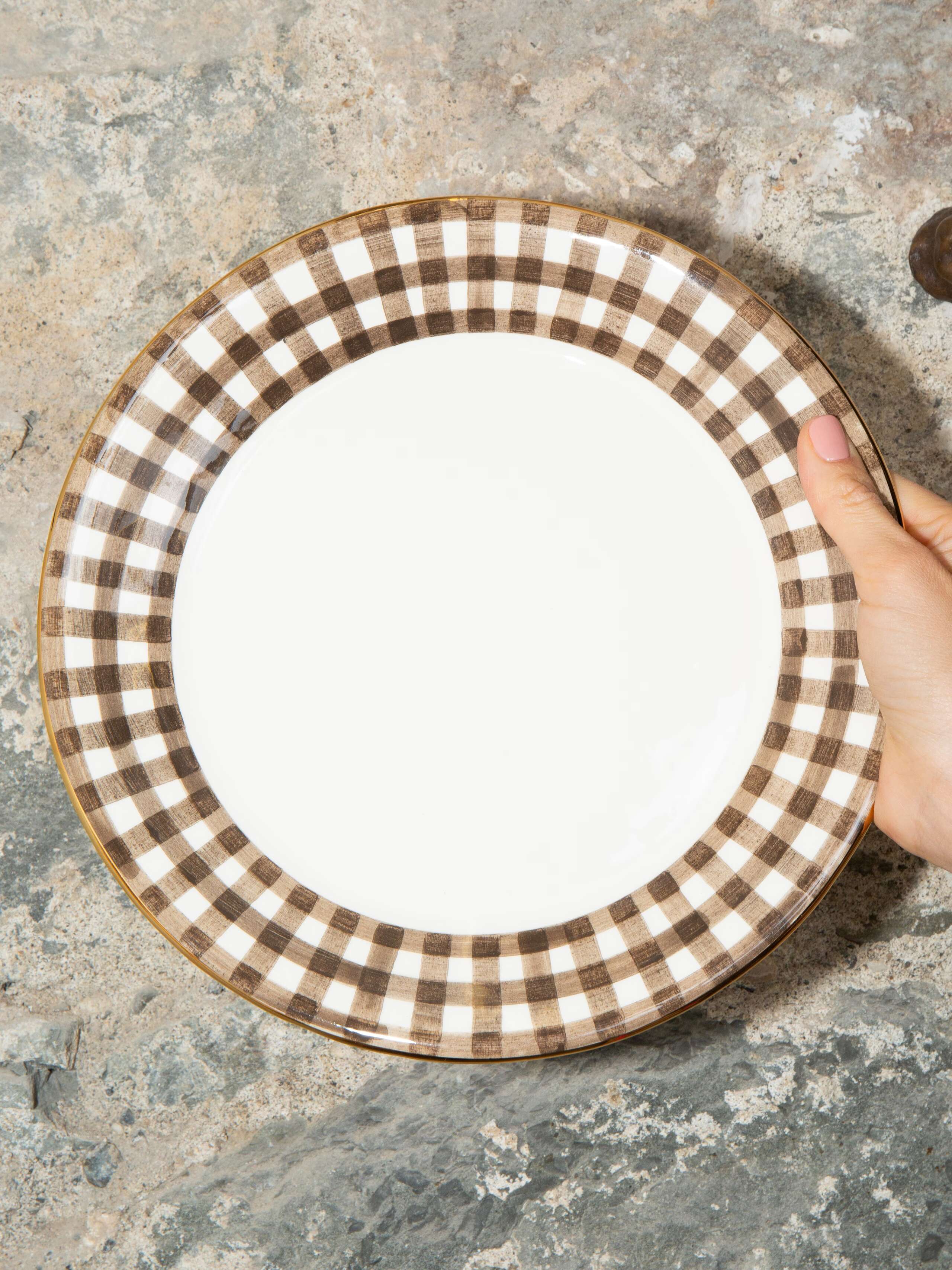 Dinner plate