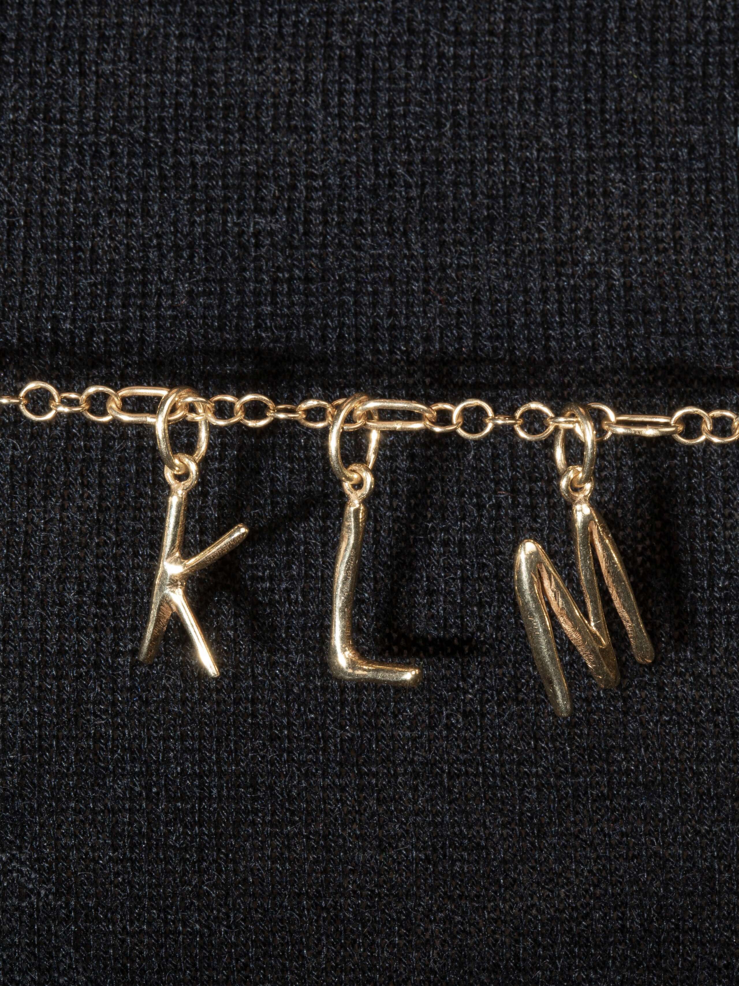 Pendant gold -Monique letters