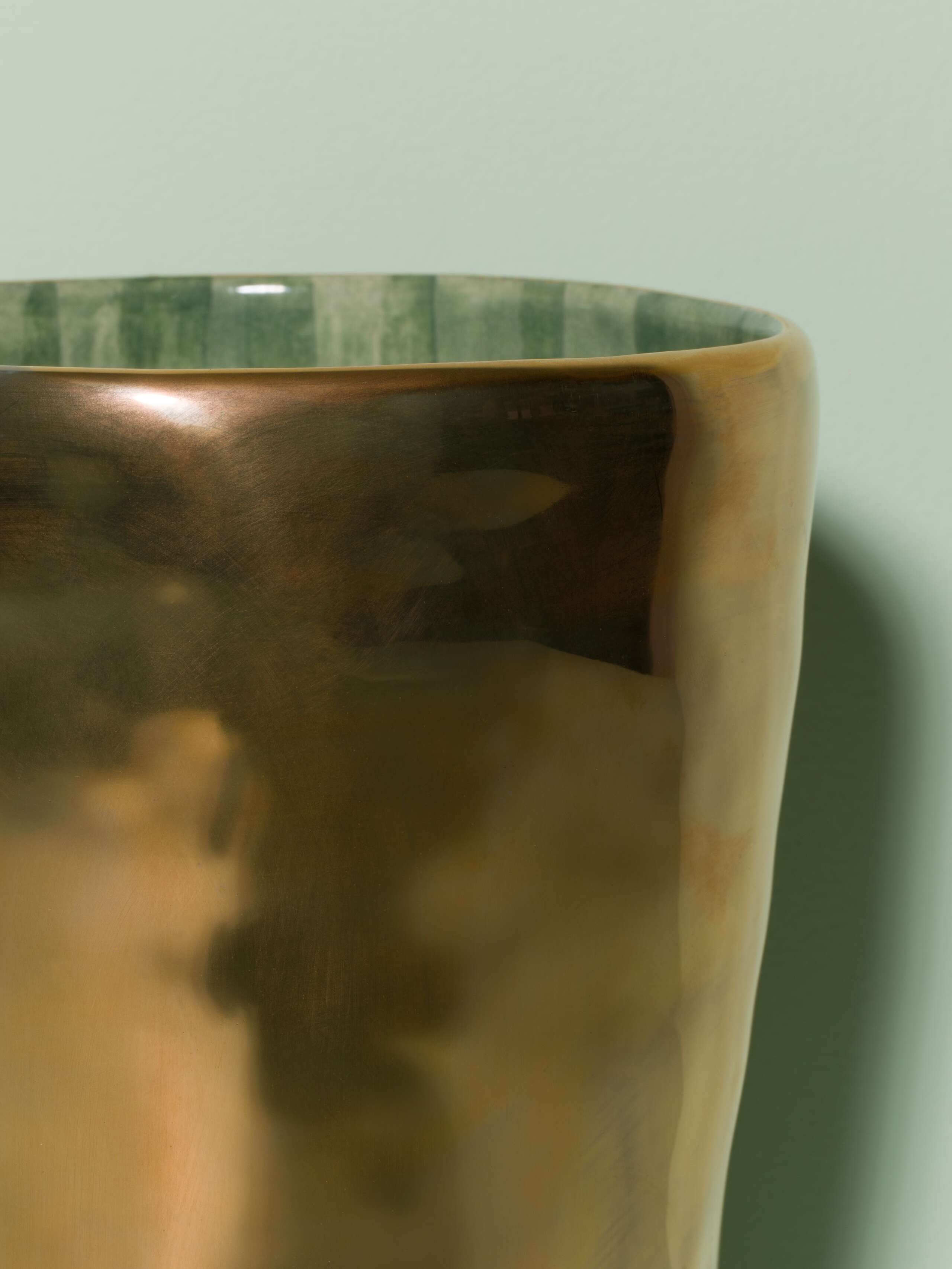 Picture of a golden vase