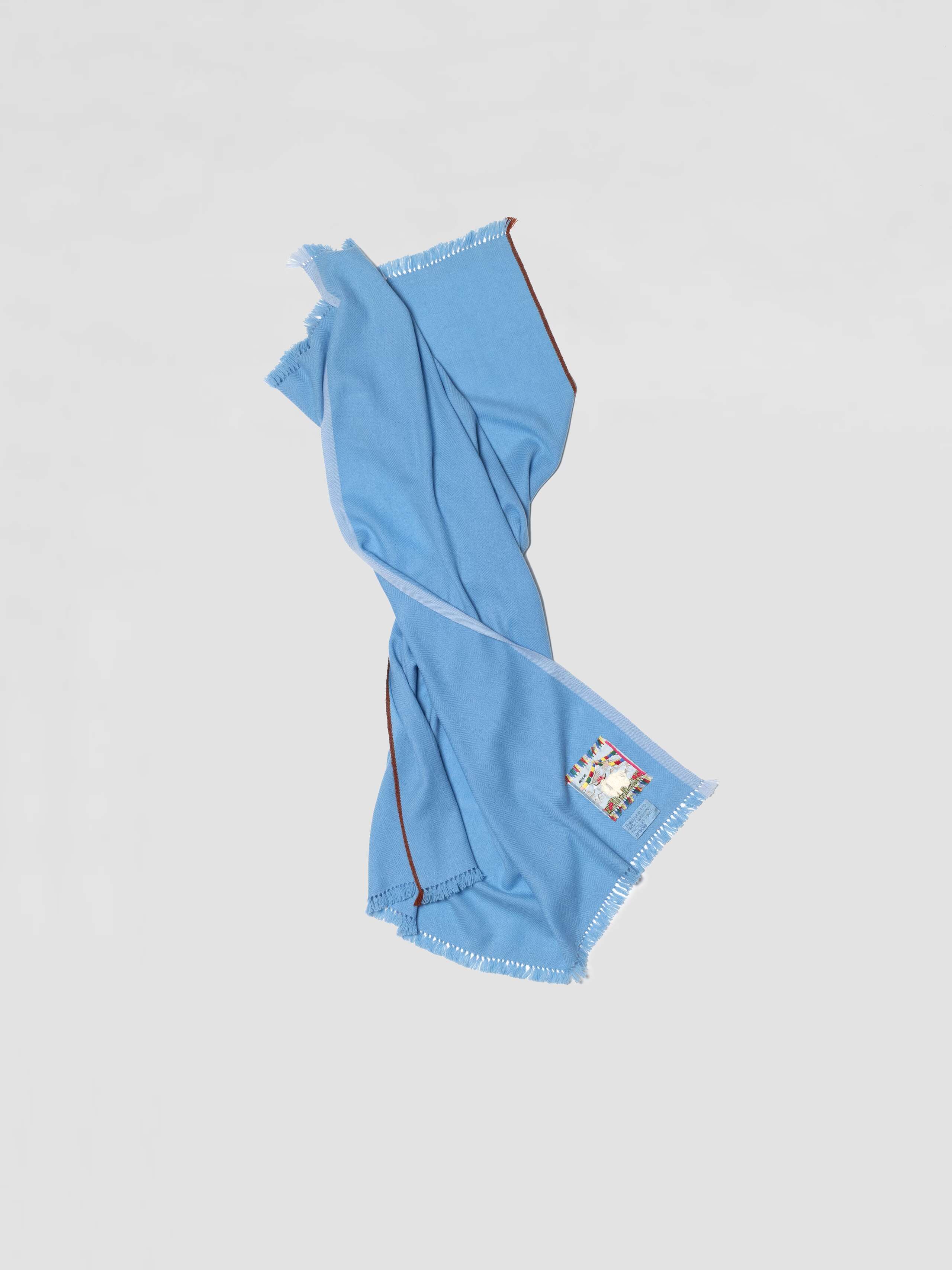 Blia 100 Cashmere stole in maggia blue