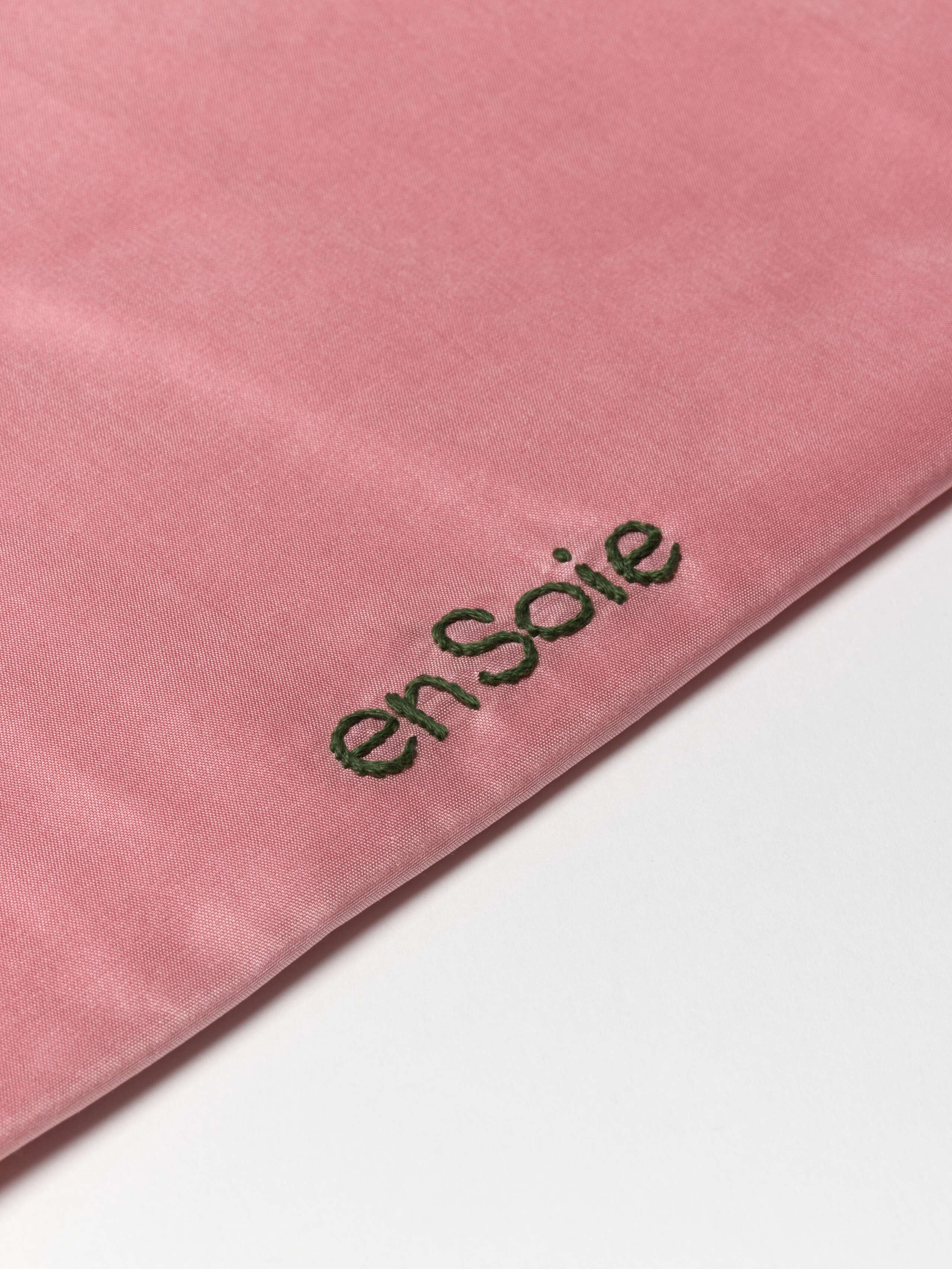 Love Rules forever pouches in rose pink