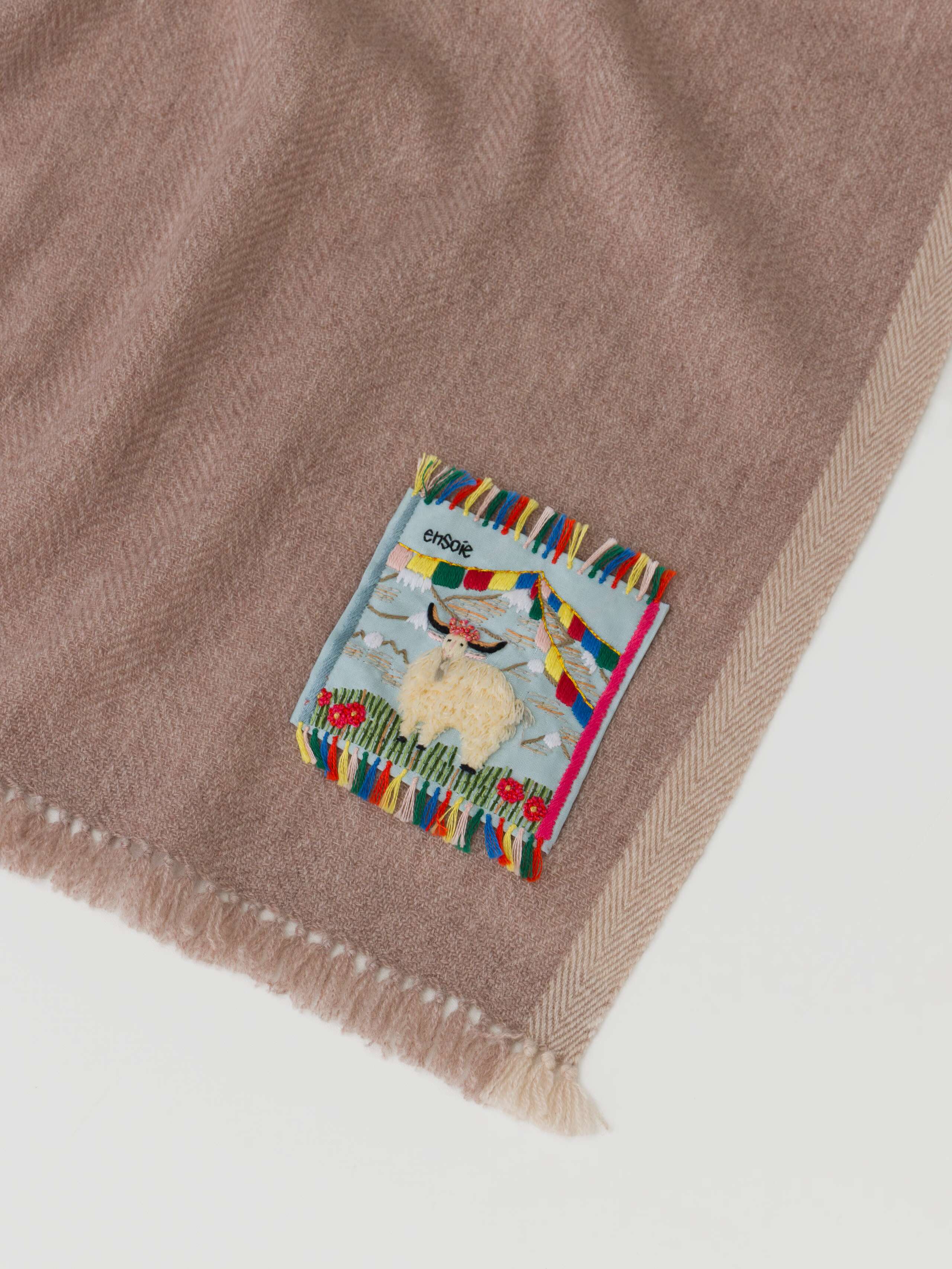 Blia Stole in Twinset Beige Detail