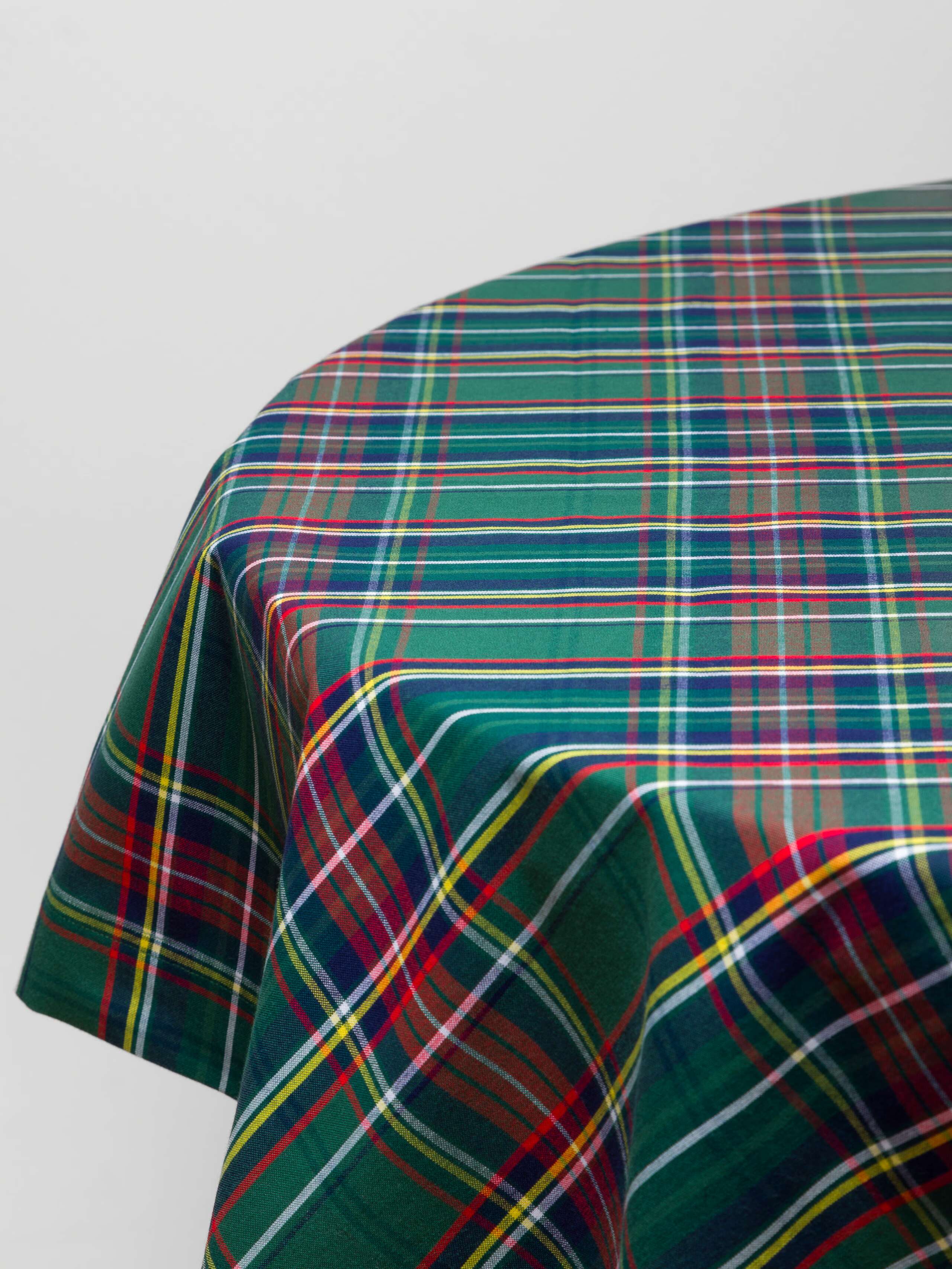 Charlotte Tablecloth in Evergreen check