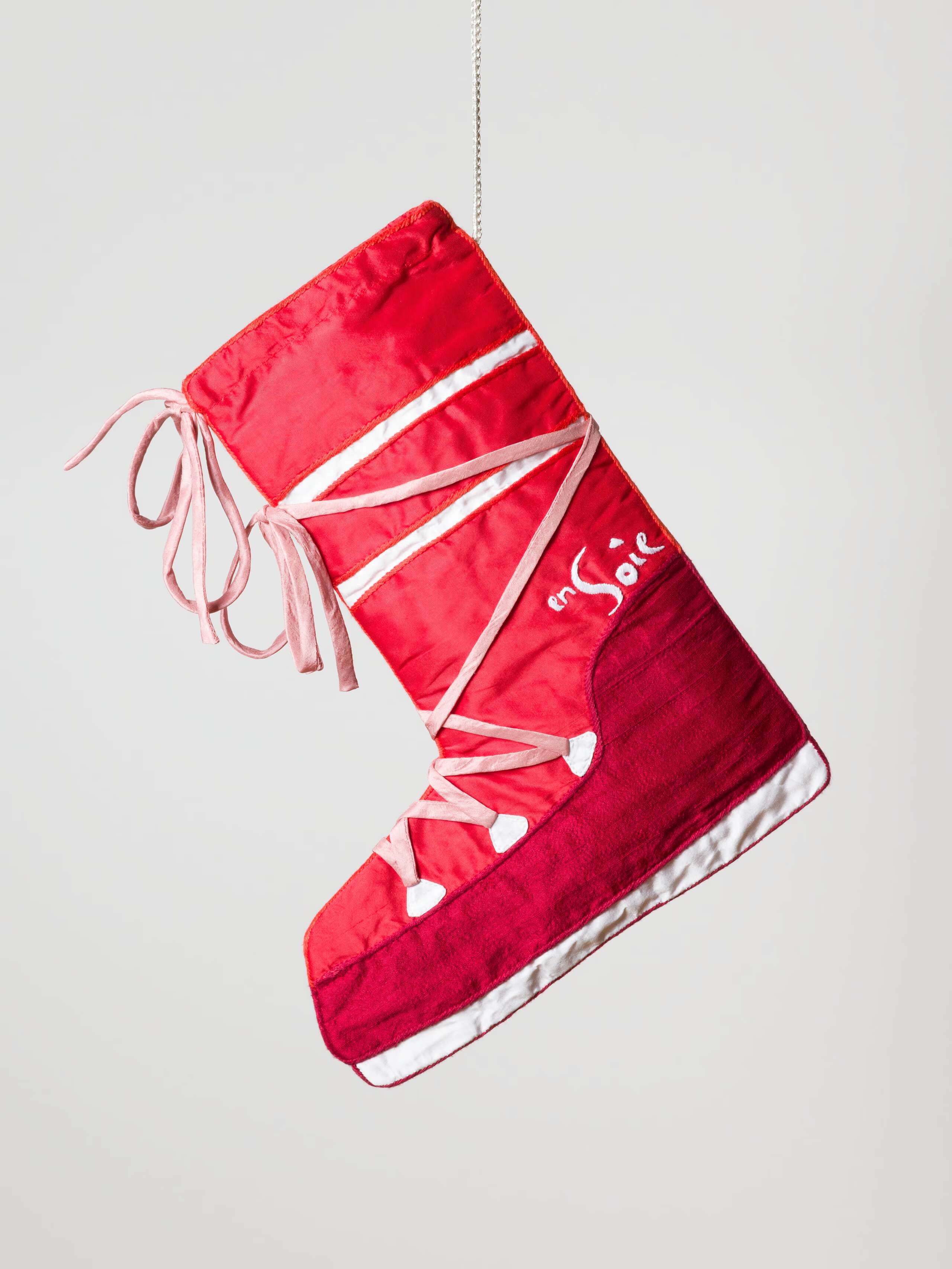 Moonboot Stocking in red with fleur rose details