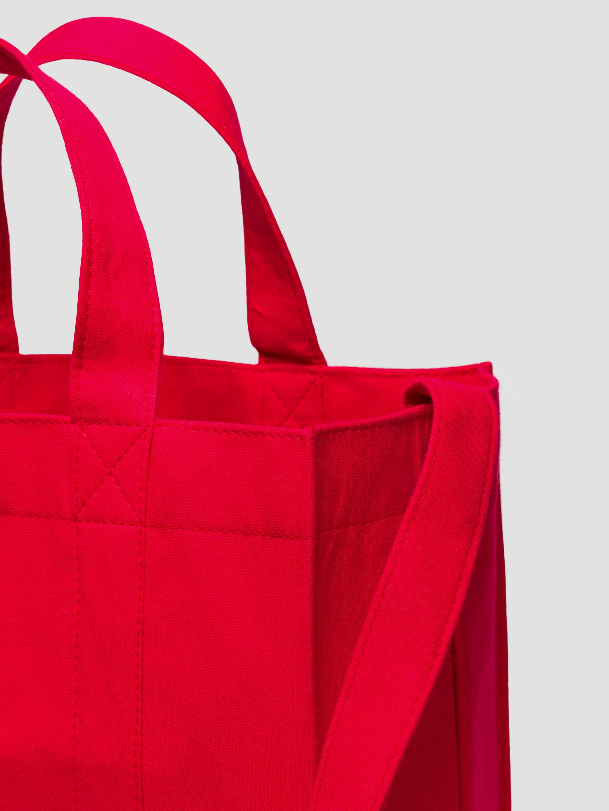 Cabas bag uni in enSoie red, strap detail