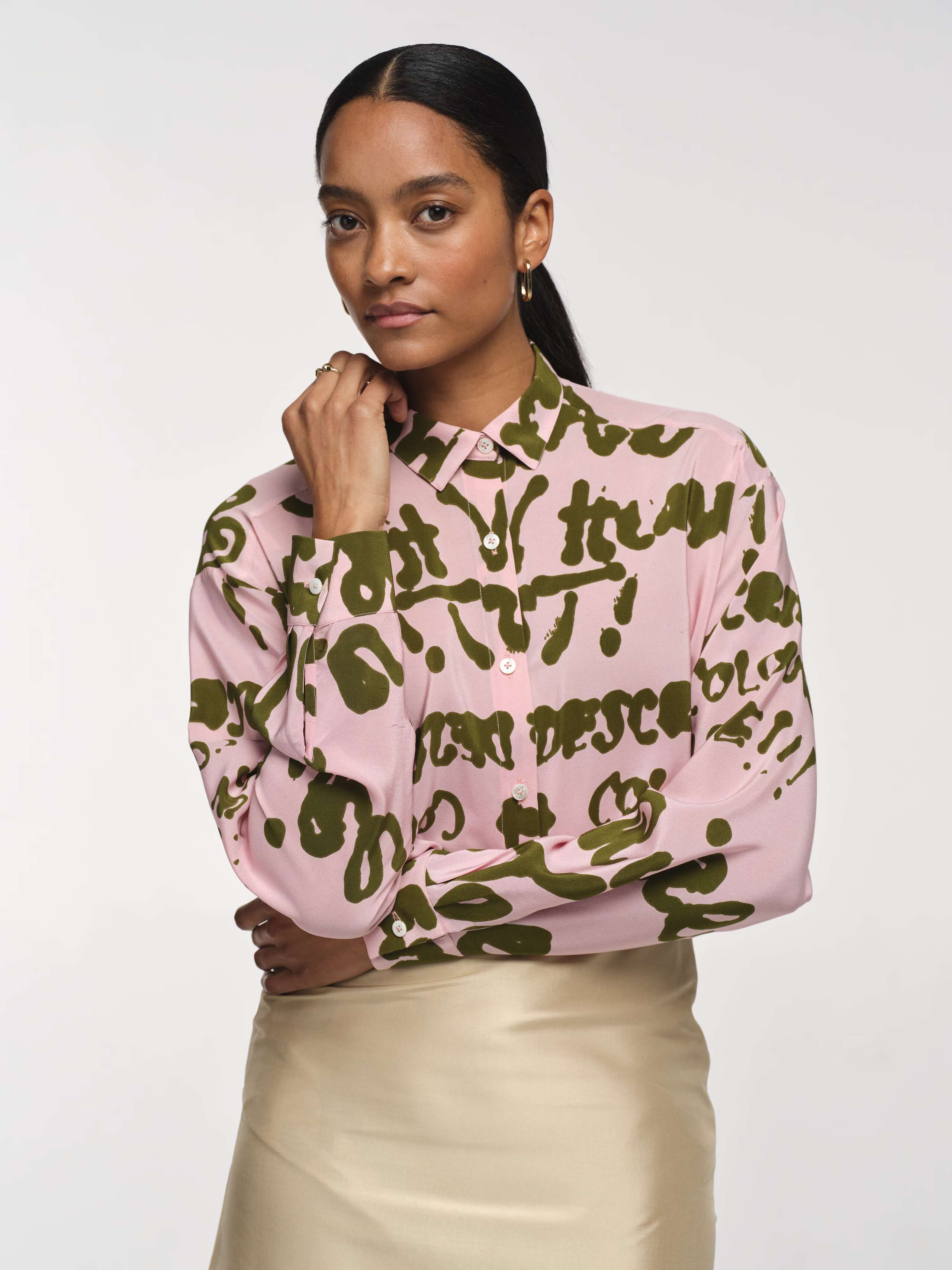 Closeup Front Shot of Model wearing Francesca Proverb Blouse in Fleur Rose