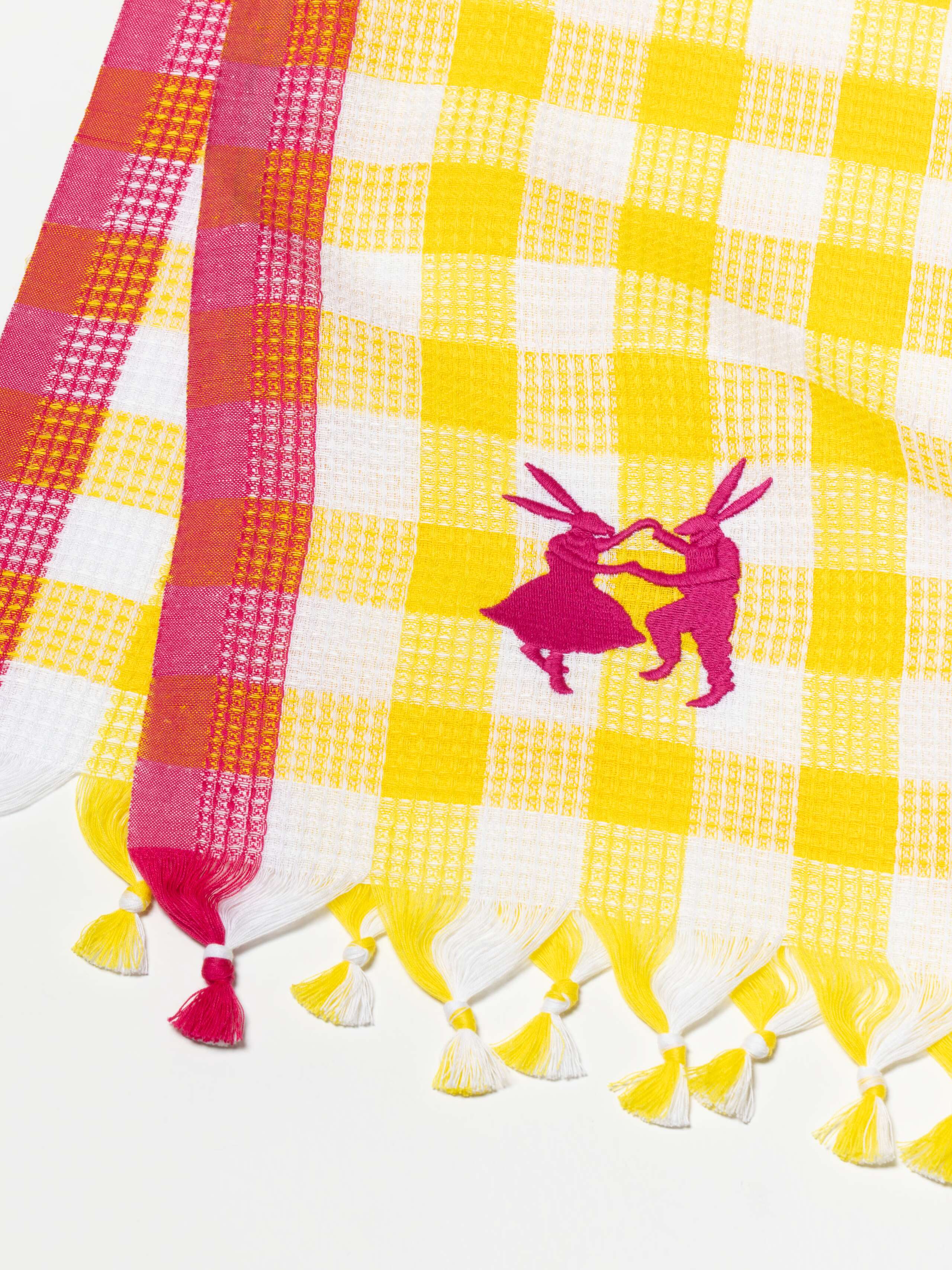 Detail shot of Dobby Bath Towel in Yellow Vichy