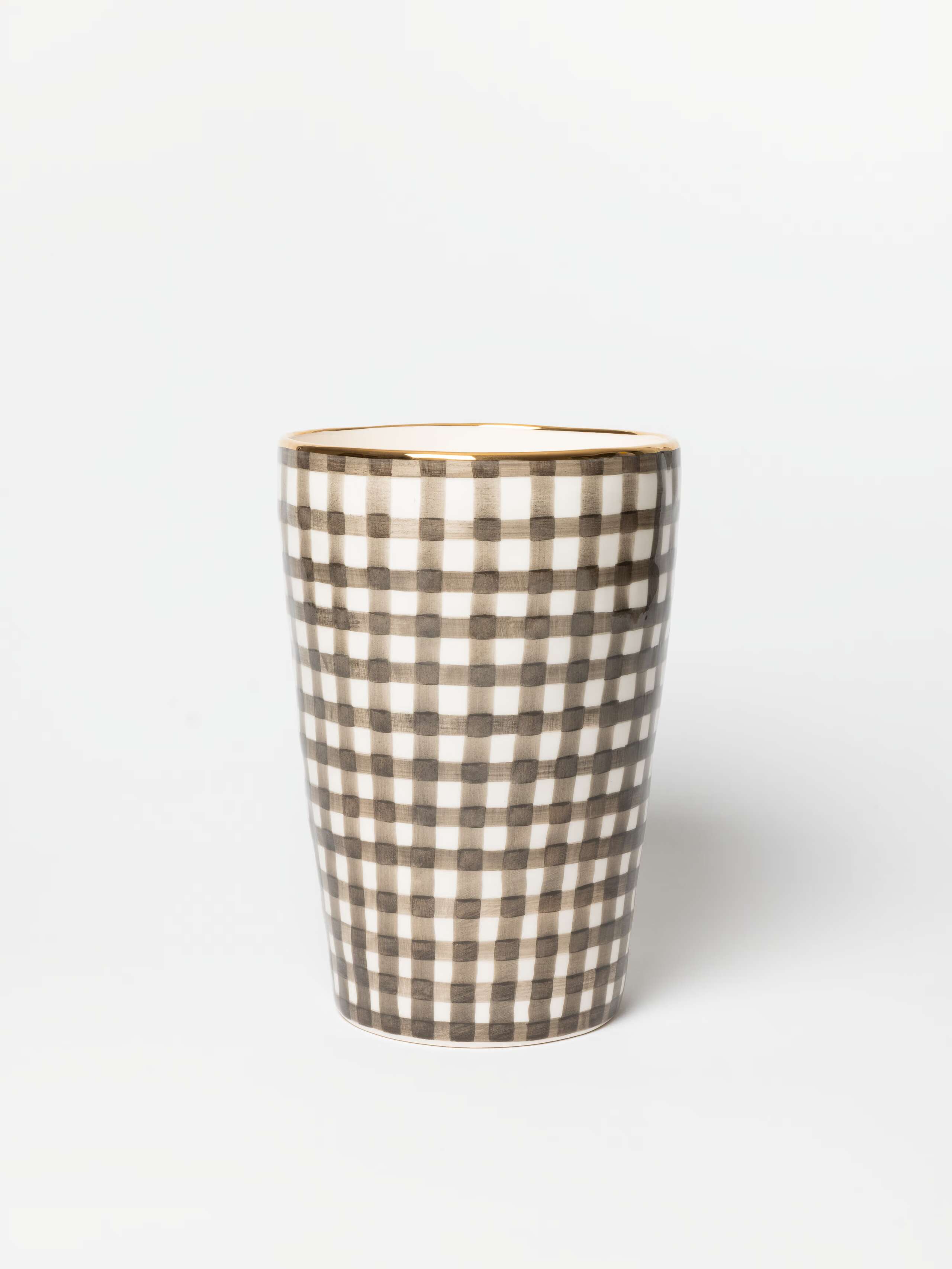 Product Shot of M vase in Moonrock