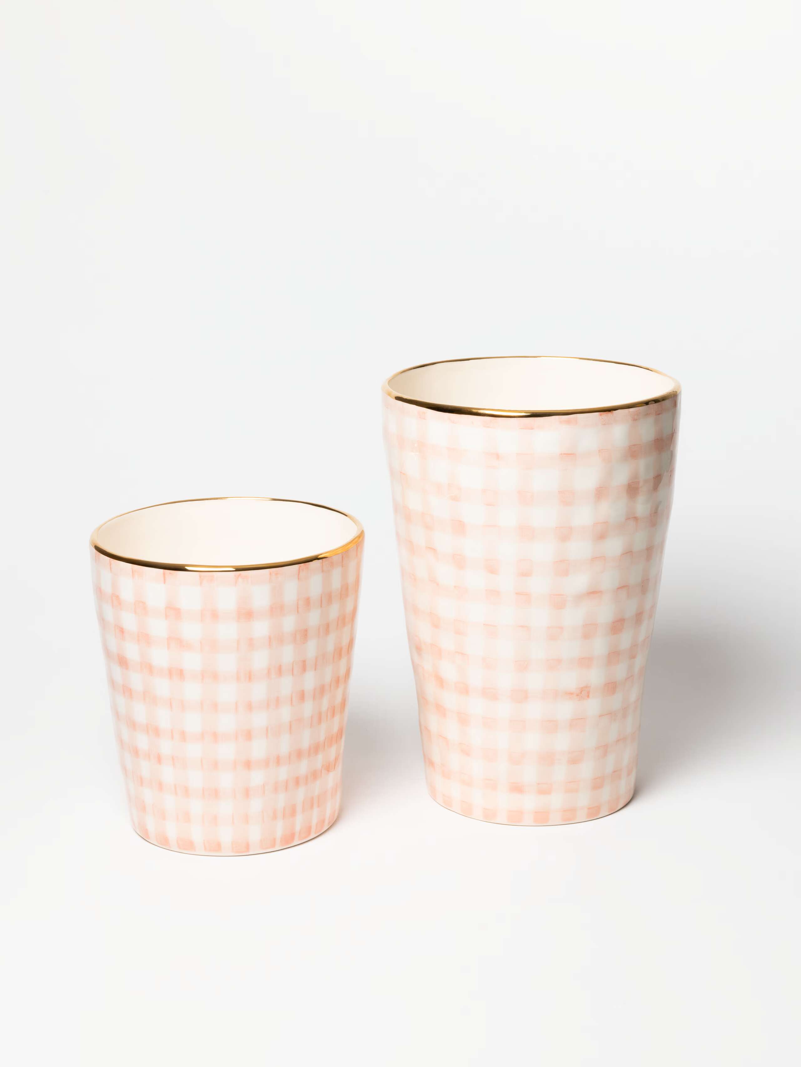 Product Shot of M vase (Tall) & Short  in Candy Pink 