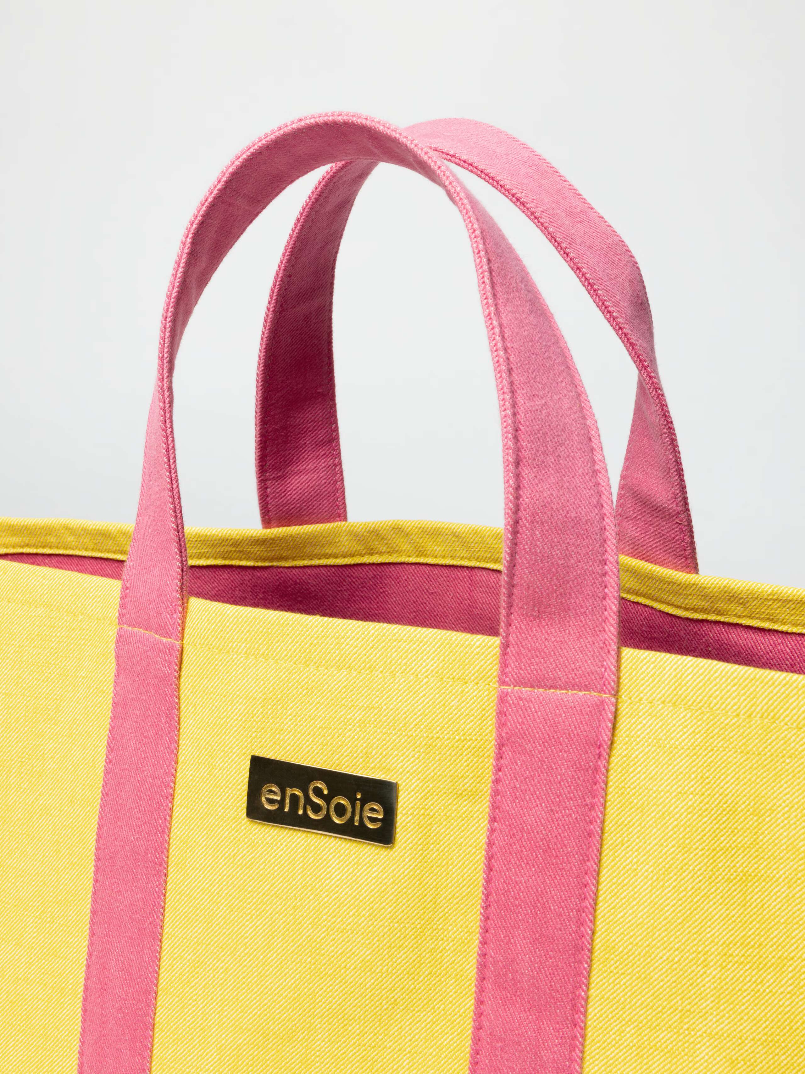 Upstate bag in citrus yellow with lipgloss pink handles