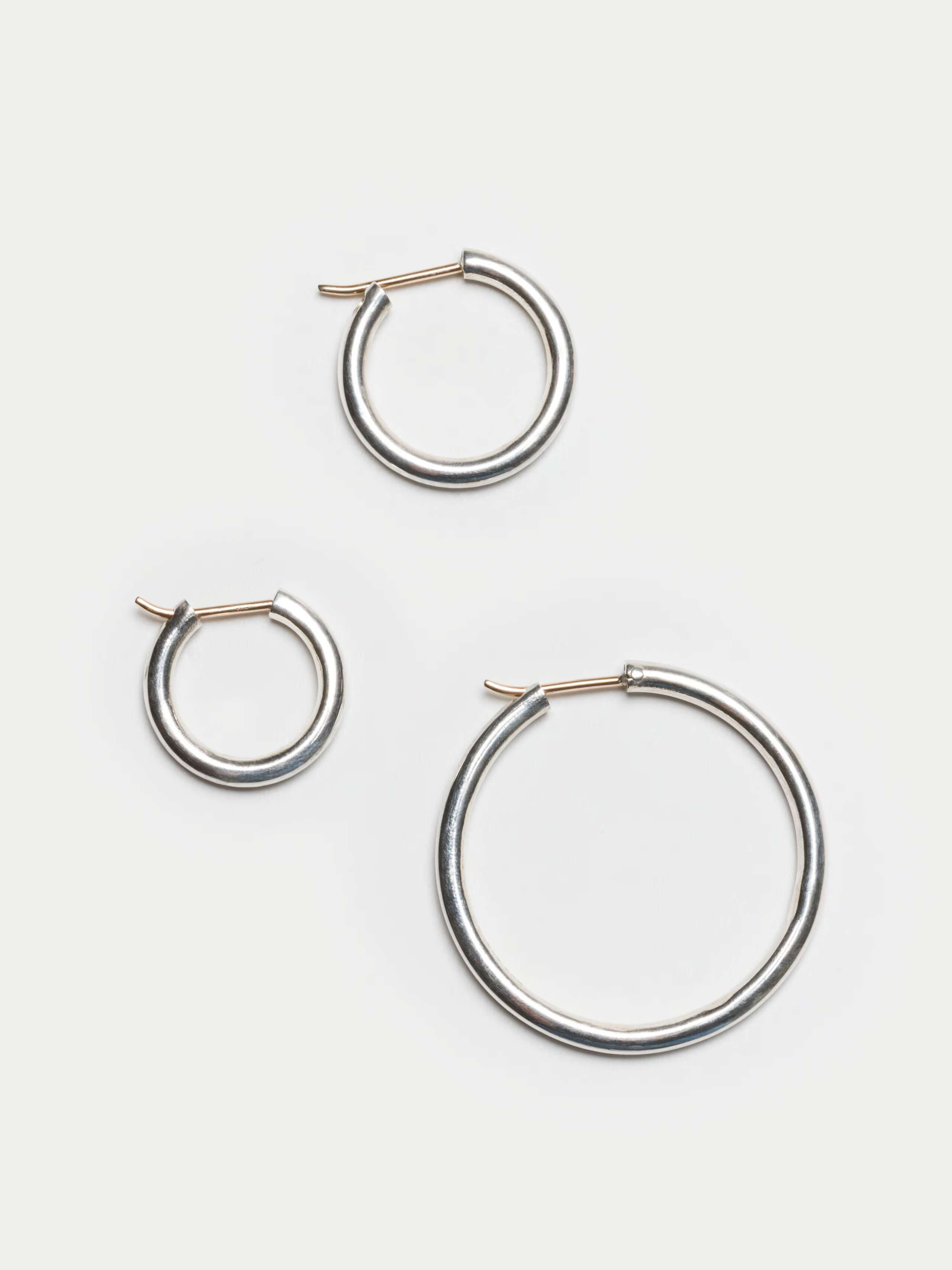 Product Shot of Fine Creole Silver All Sizes