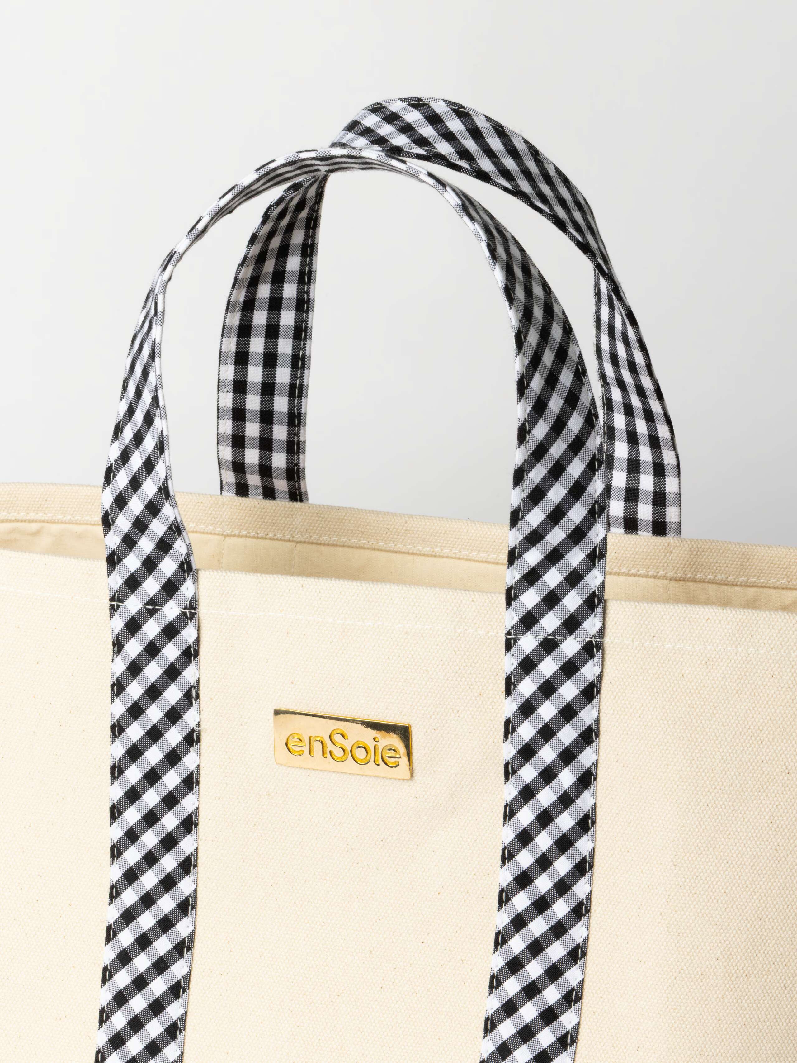 Product Shot of Upstate Bag Black 