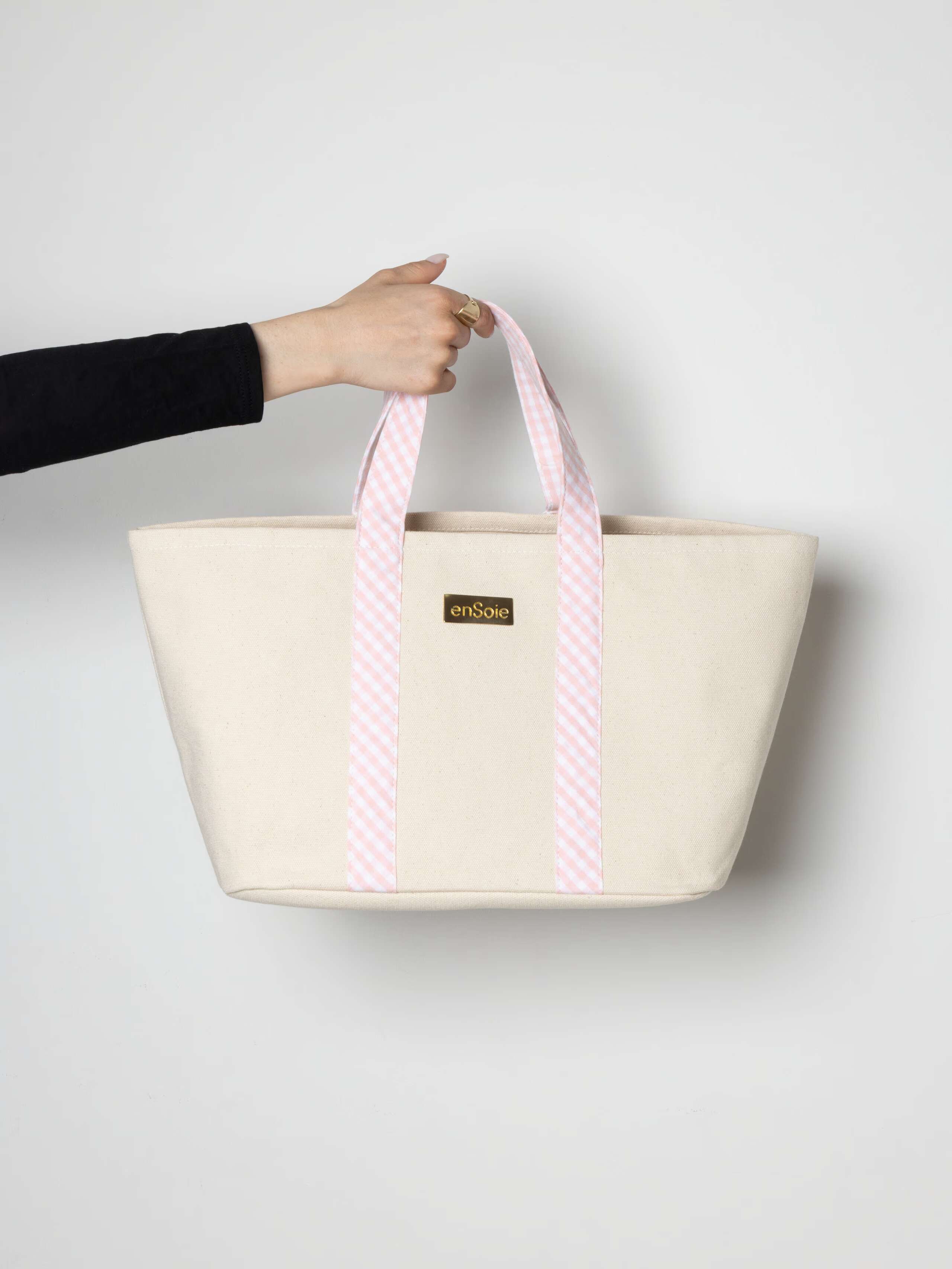 Product Shot of Upstate Bag Candy Pink (M) 