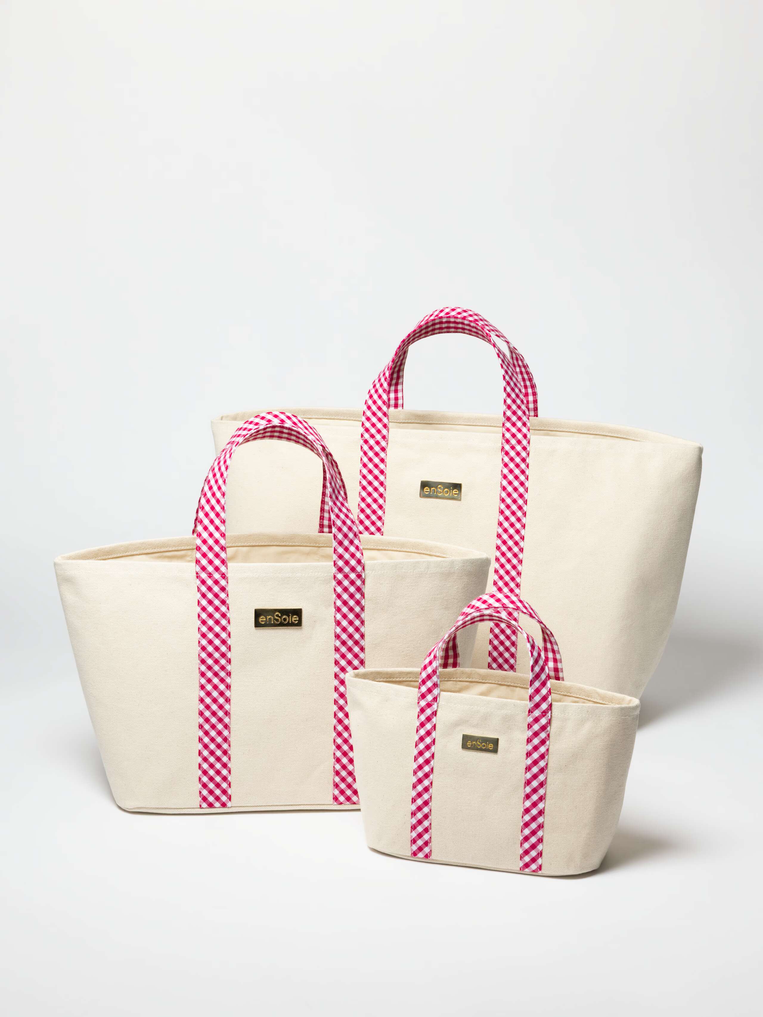 Product Shot of Upstate Bag enSoie Red