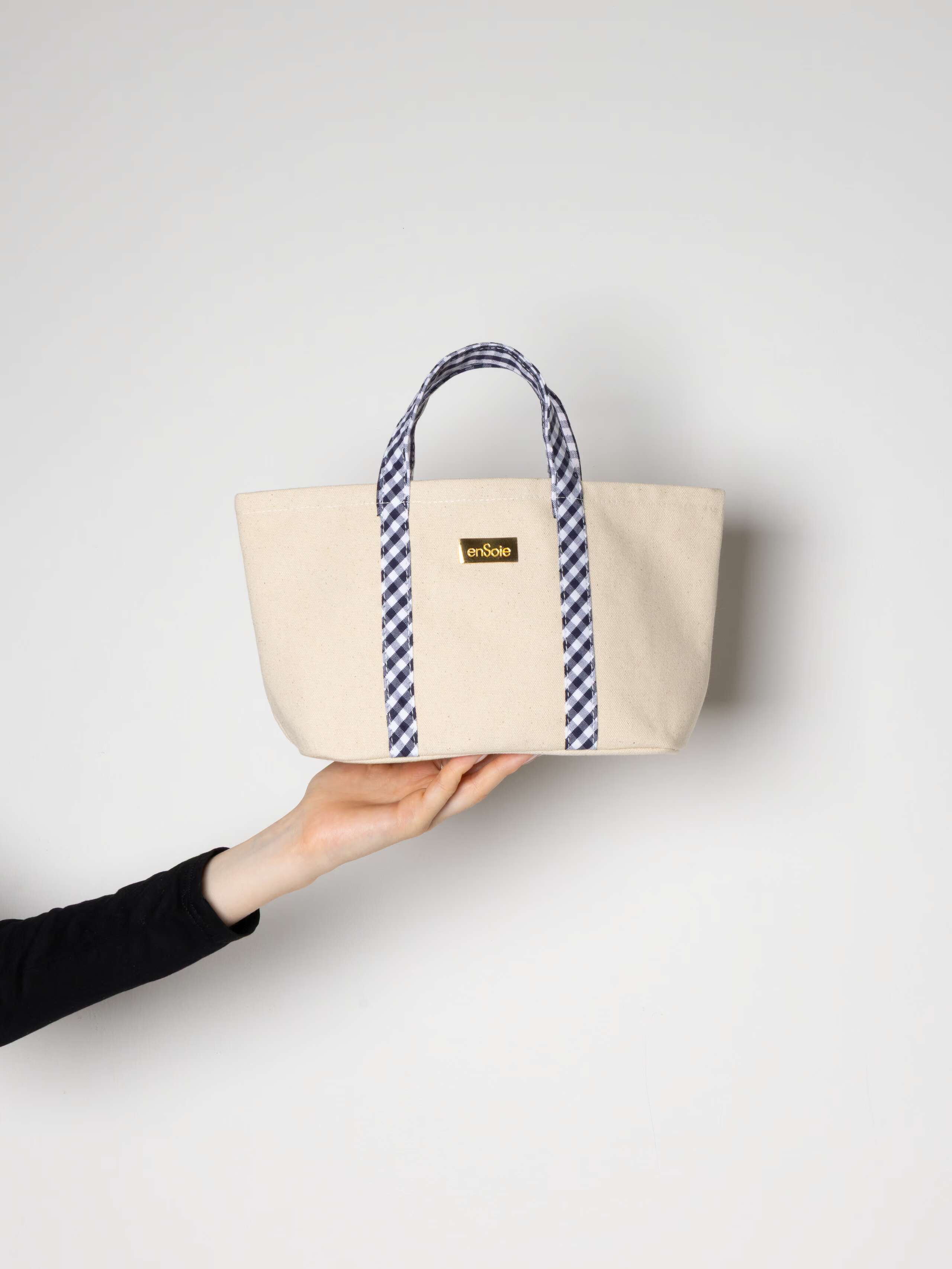 Product Shot of Upstate Bag Zurich Navy (S) 