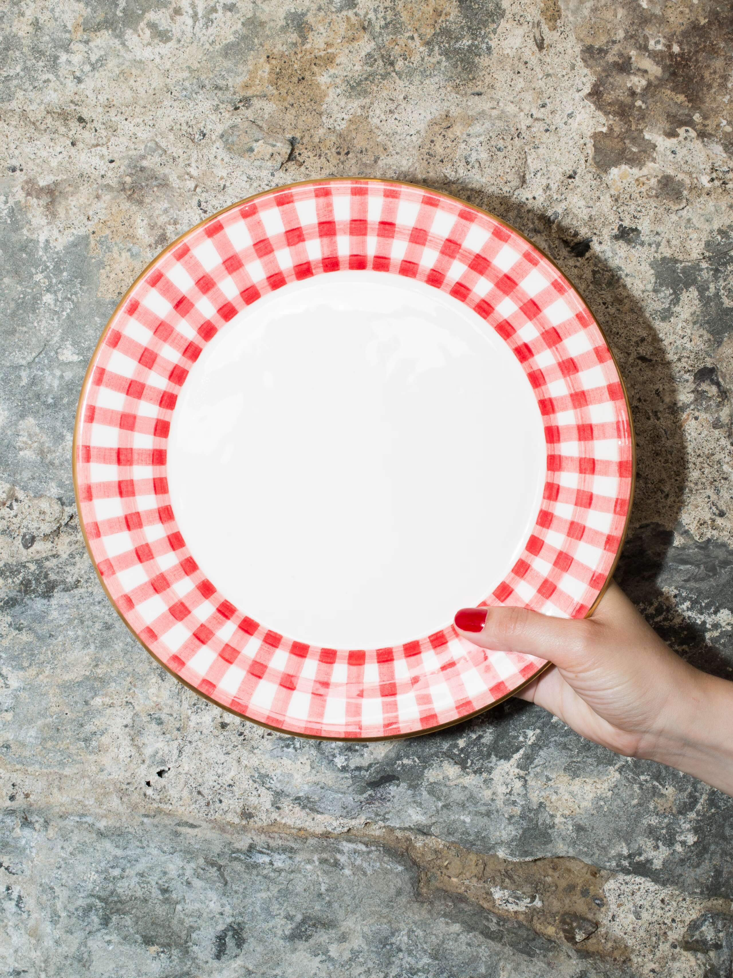 person holding plate 