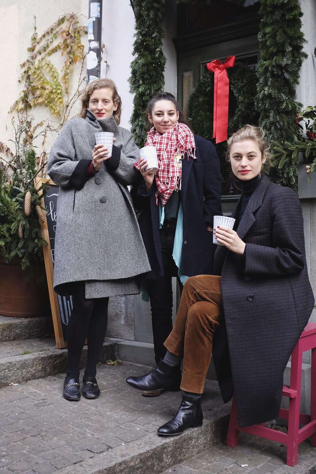 Sophie Meier, Anna Meier and Nadia Mohat, enSoie x ViCAFE