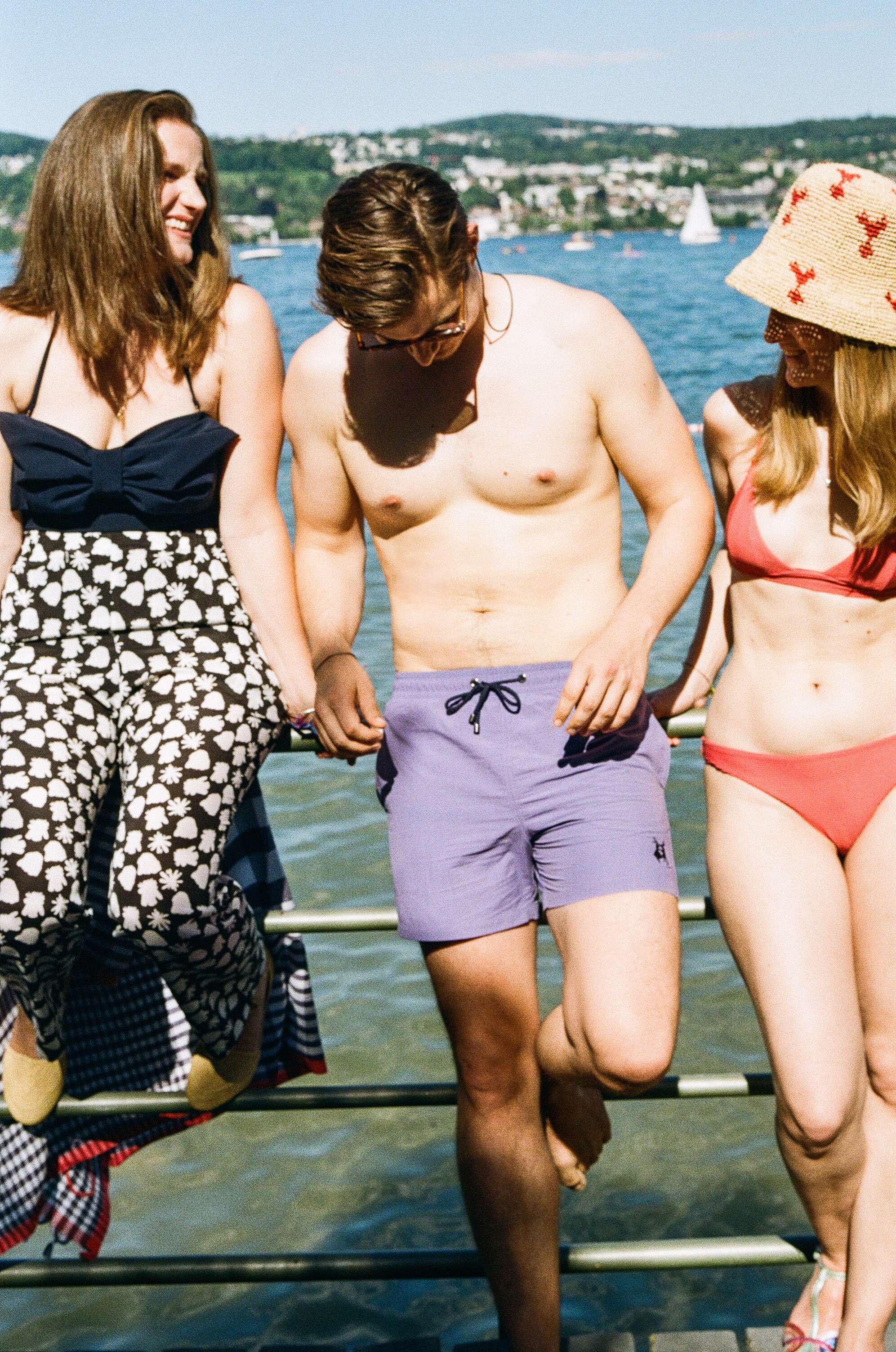 Lucy, Lisa und Oliver, enSoie
