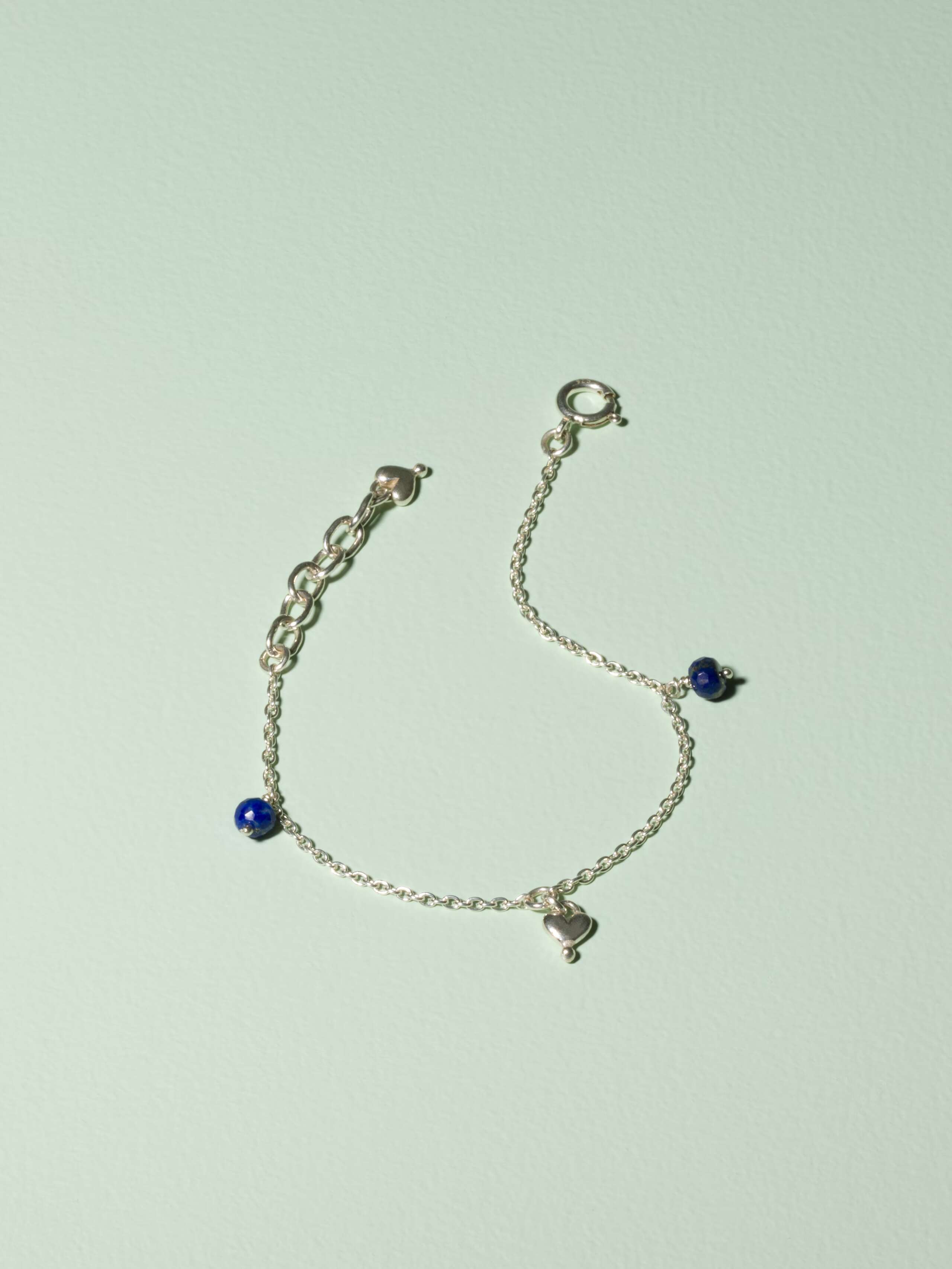 Zoe bracelet with lapis lazuli stones