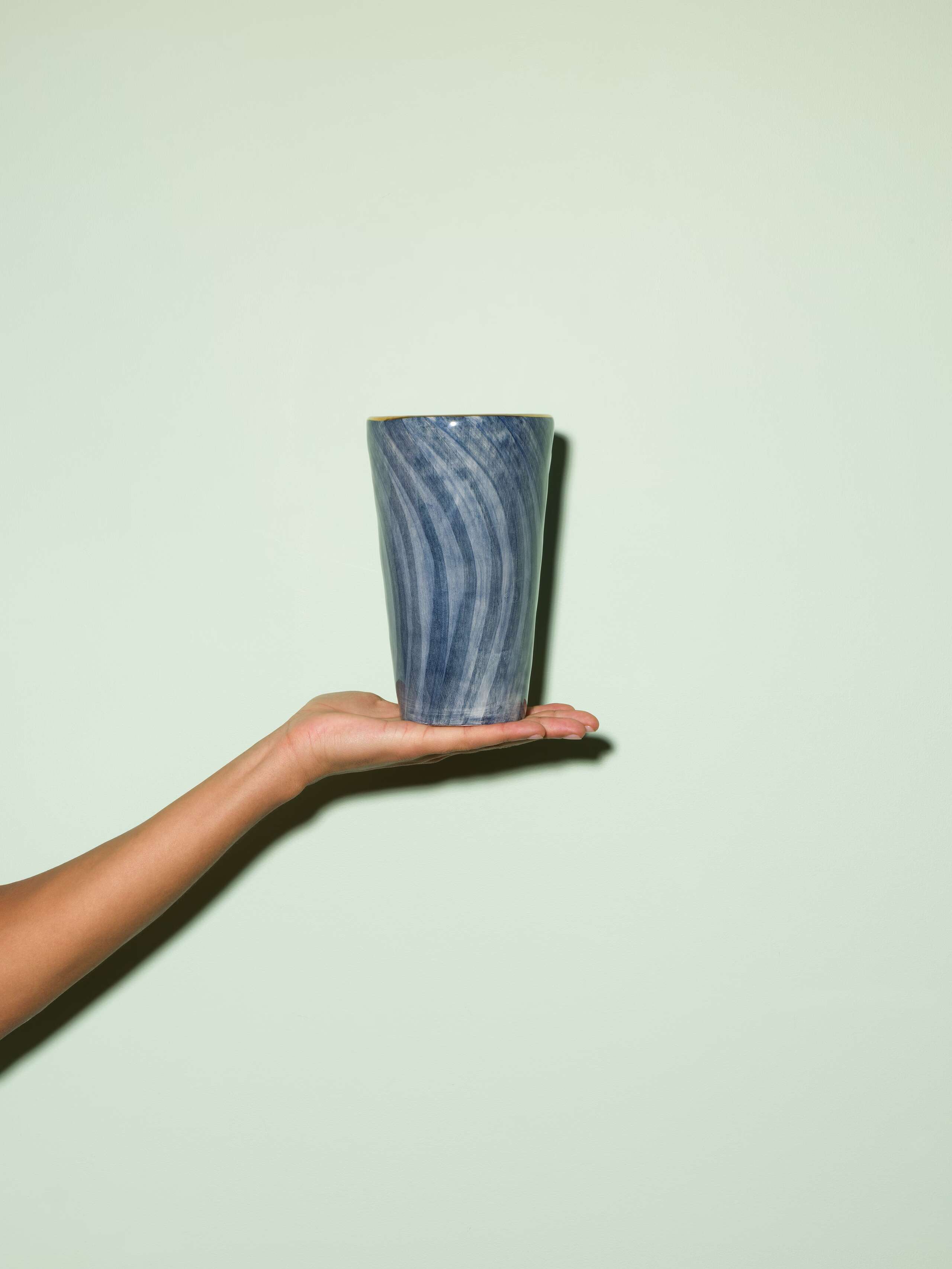 Sourire small slim uni vase zurich navy