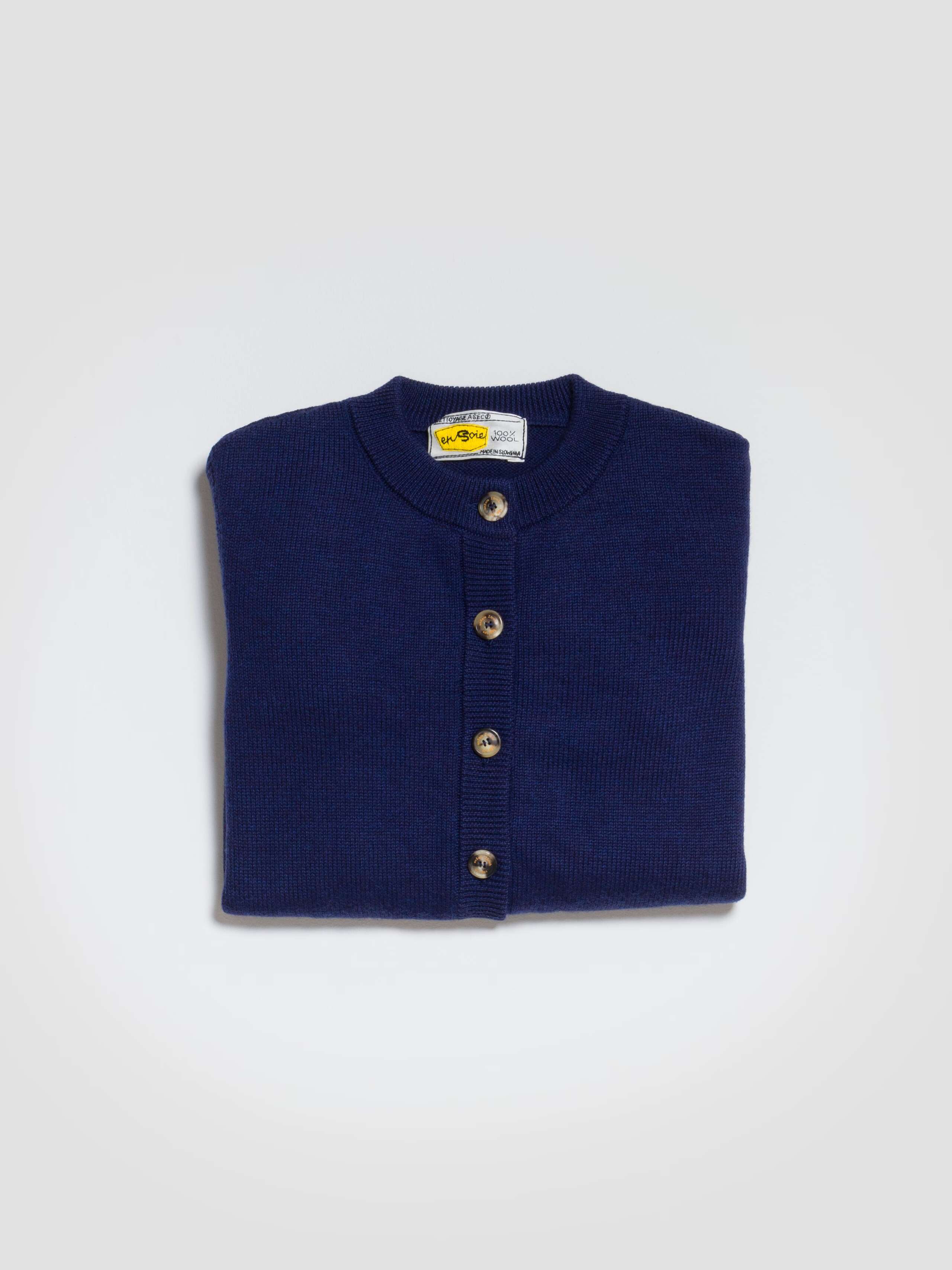 Bora cardigan in navywool knitted