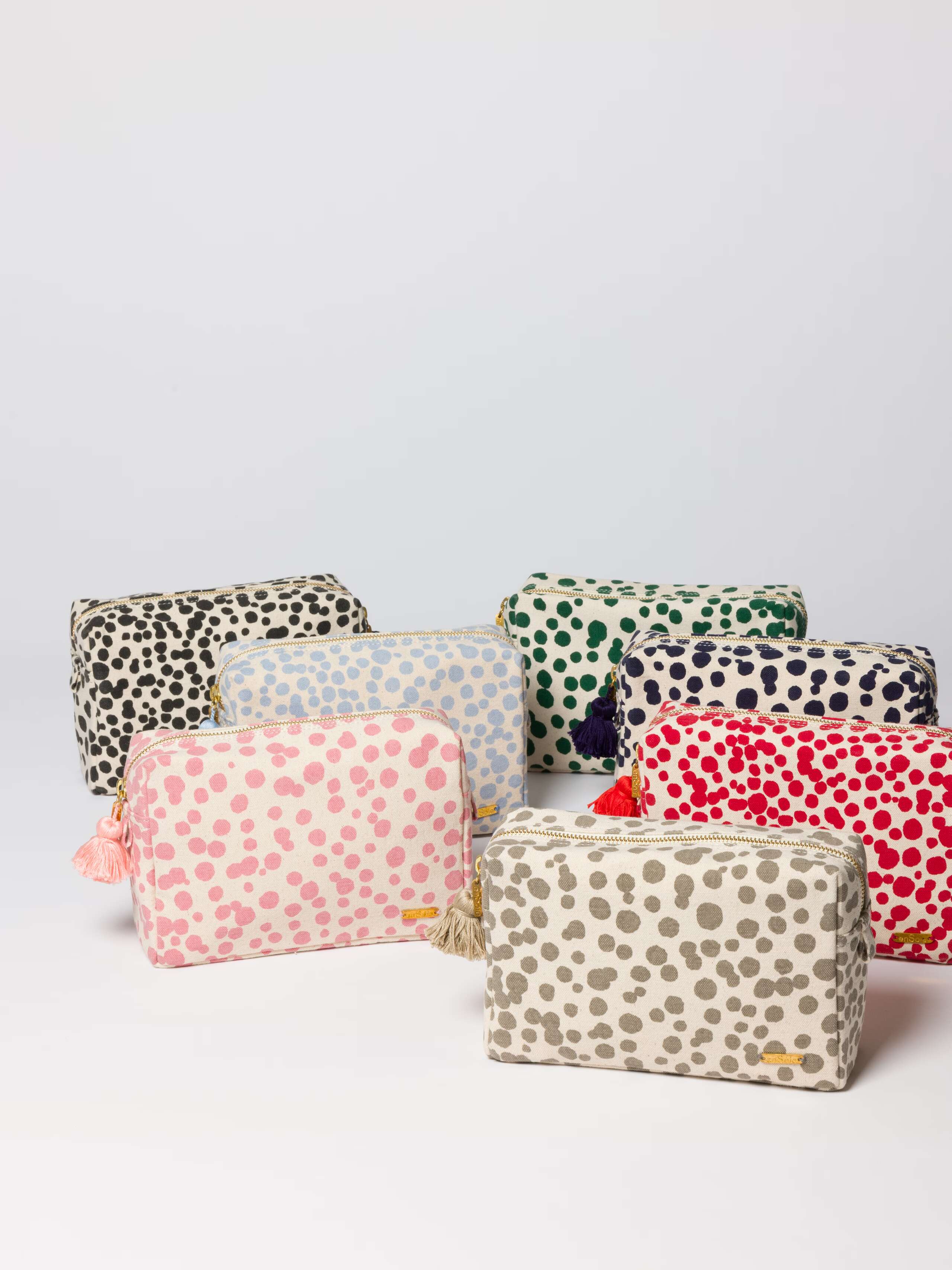 Leo Canvas Cotton Tilda toiletry cases printed in seven colours