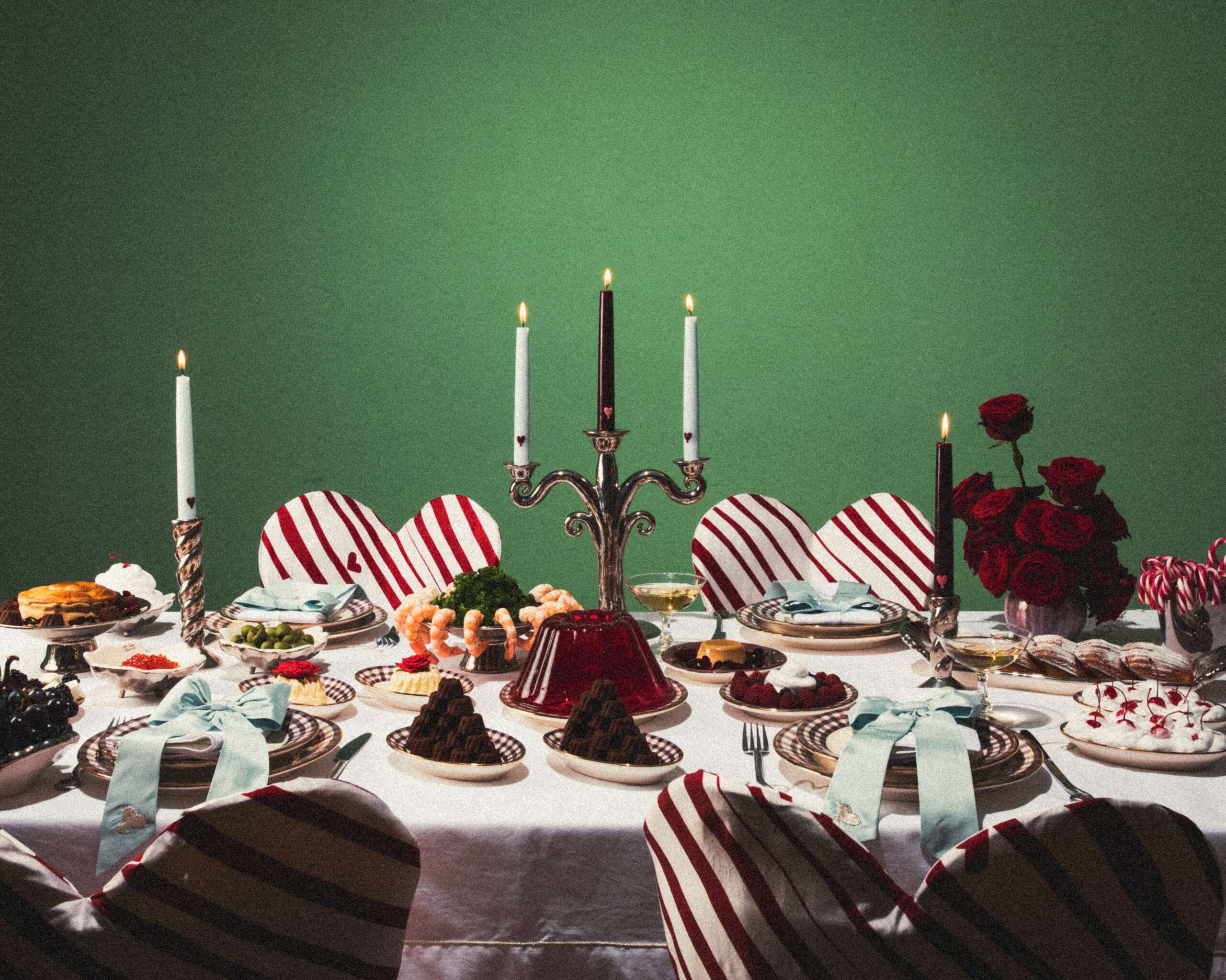 Picture of a beautifully set festive table