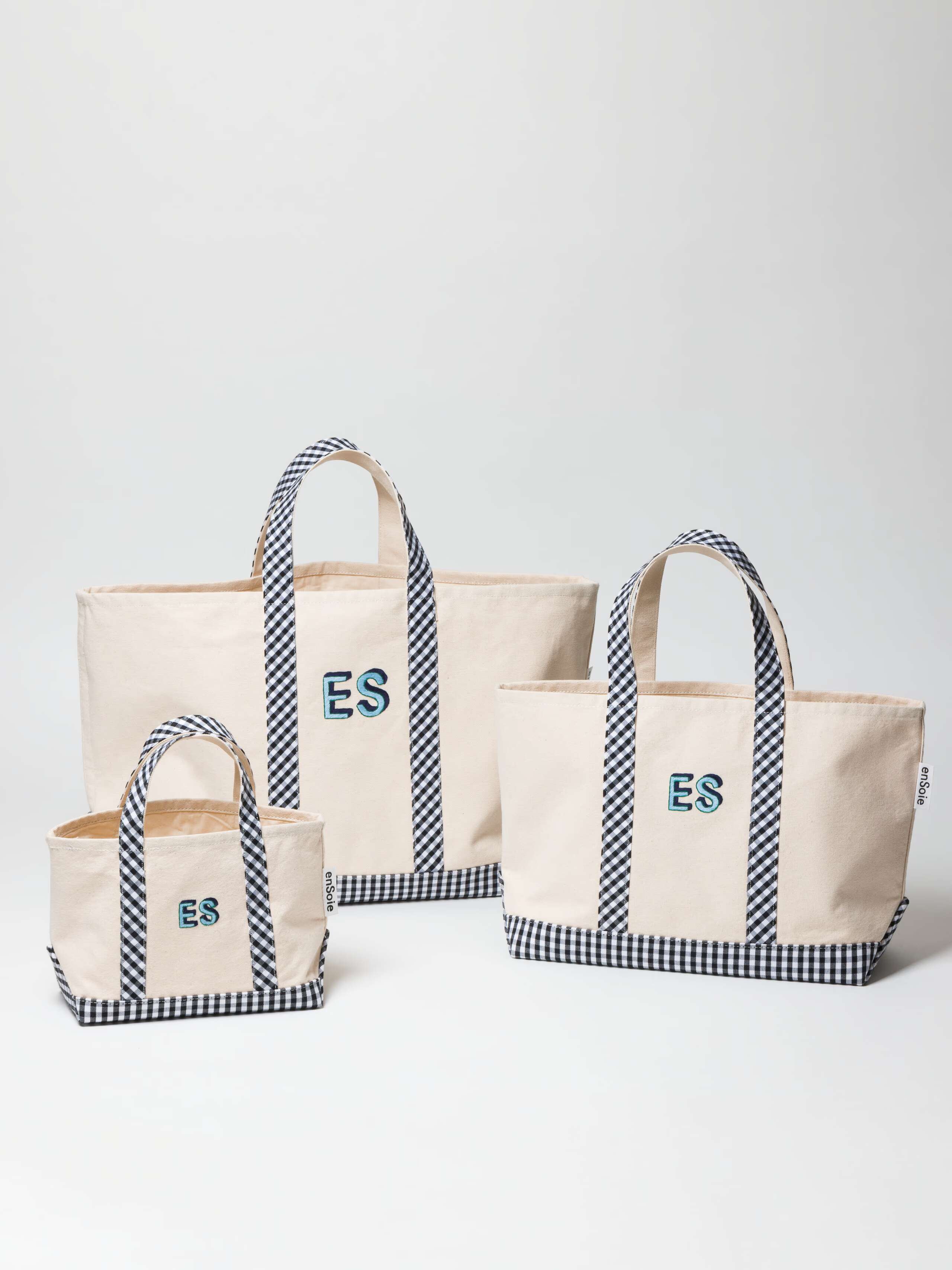 Ferry bag in cotton canvas with vichy check details in three sizes, handembroidered initials