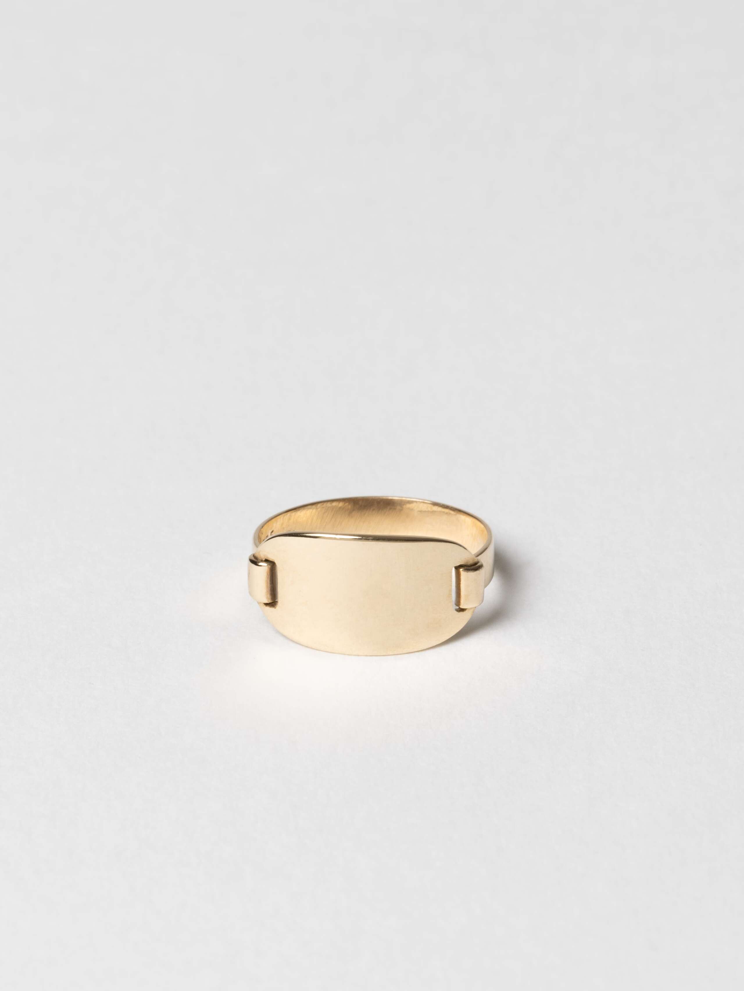 Plain Tag ring fine front view