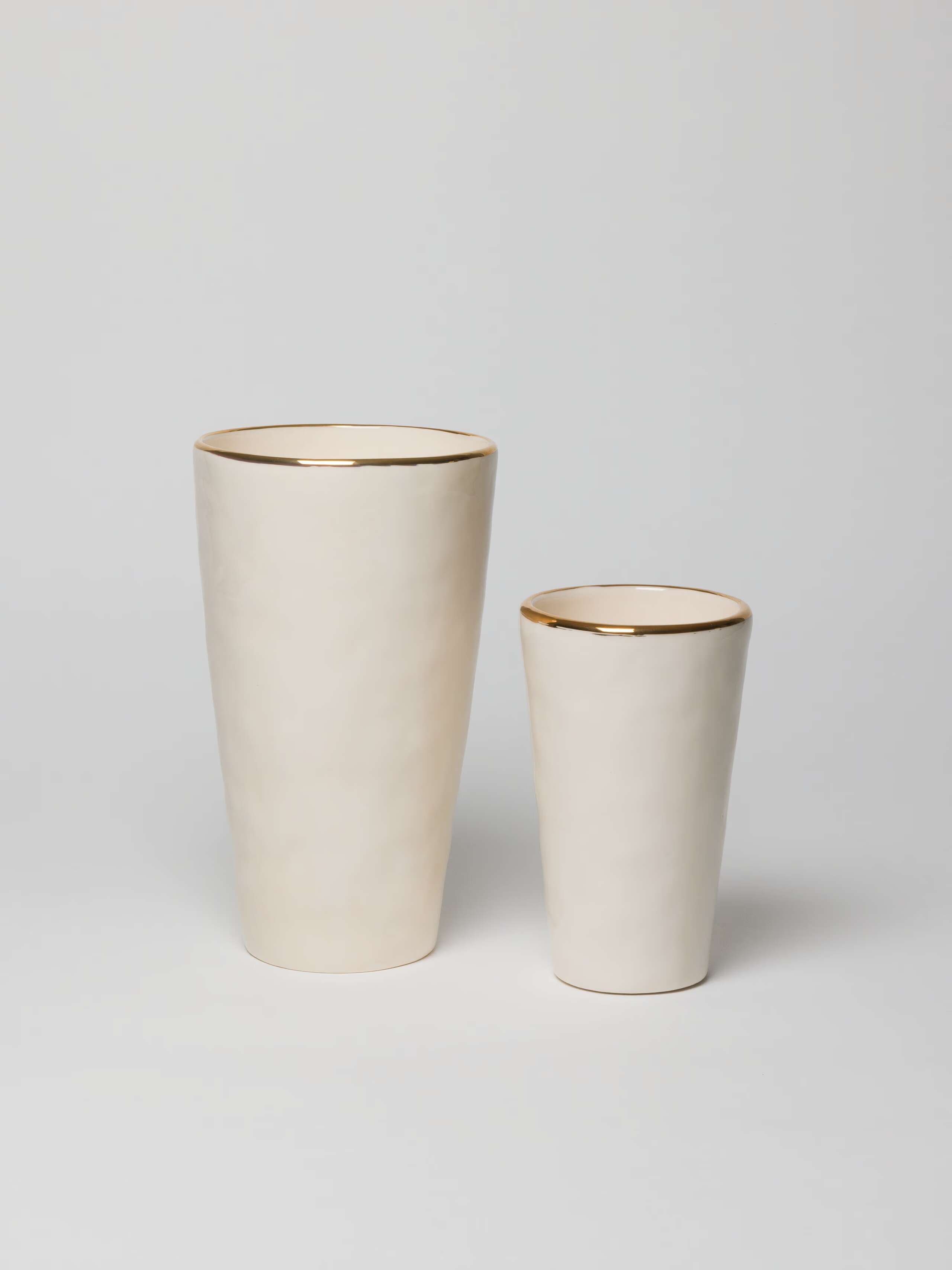 Slim Vase in unicolour white with gold rim handmade