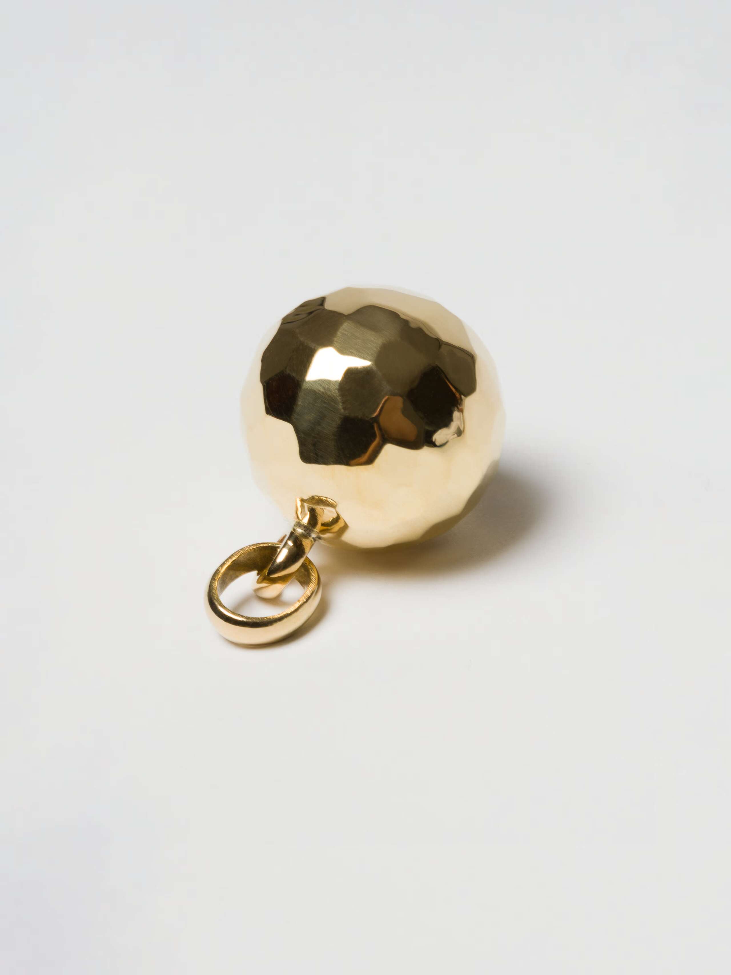 Fancy Ball charm in brass