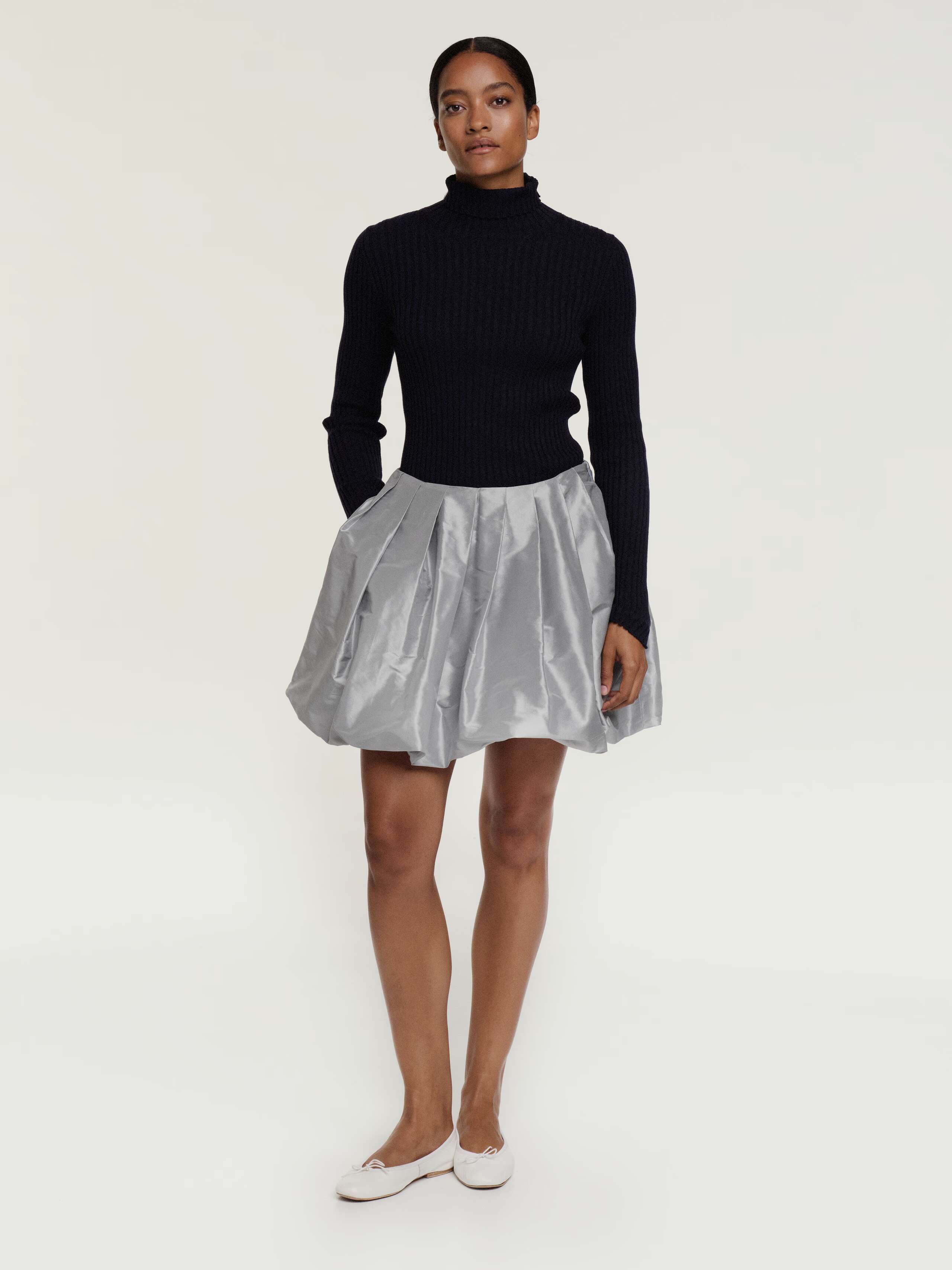 Raquel skirt in light blue silk