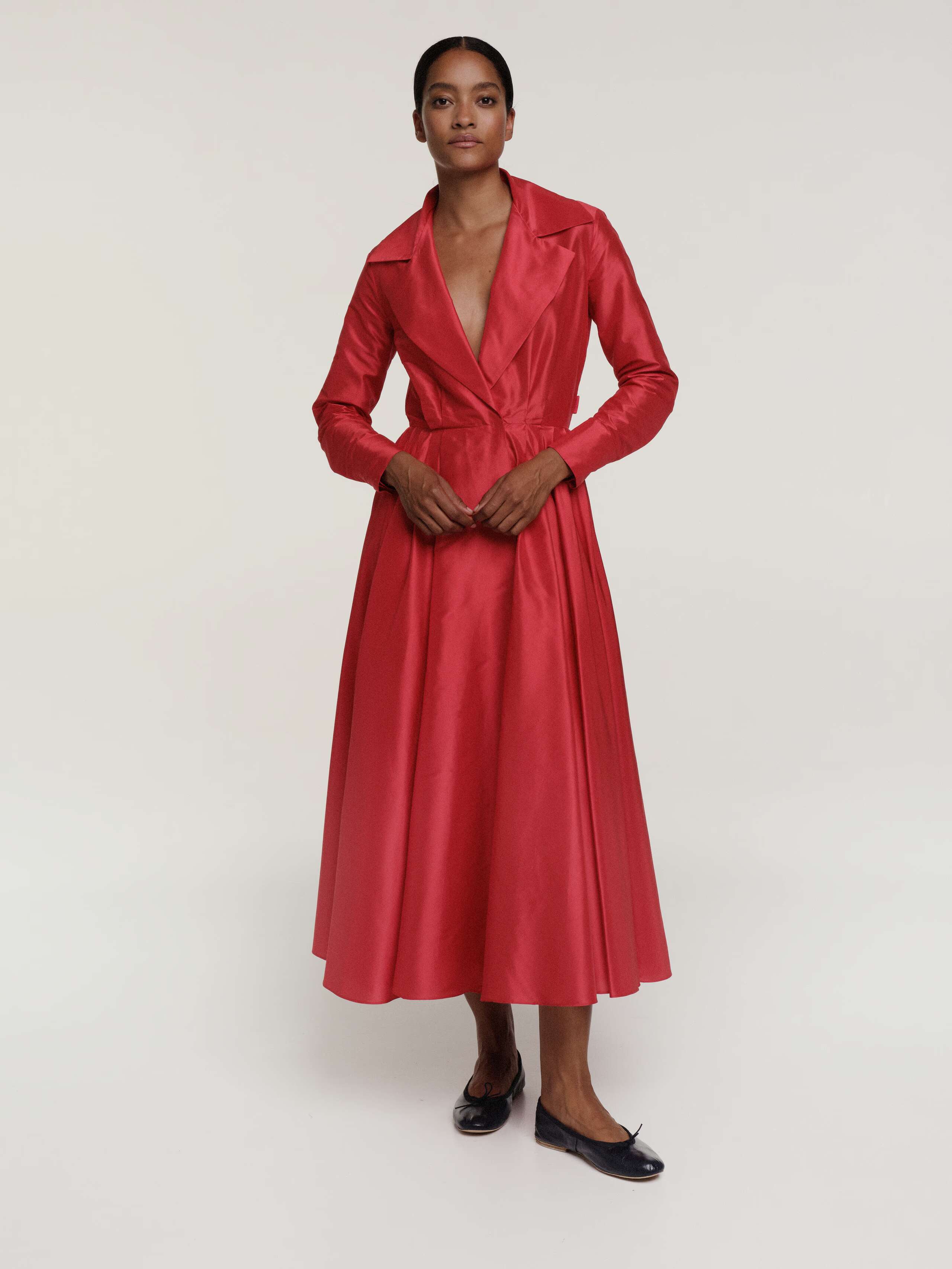 Delphine dress long in red doupion silk