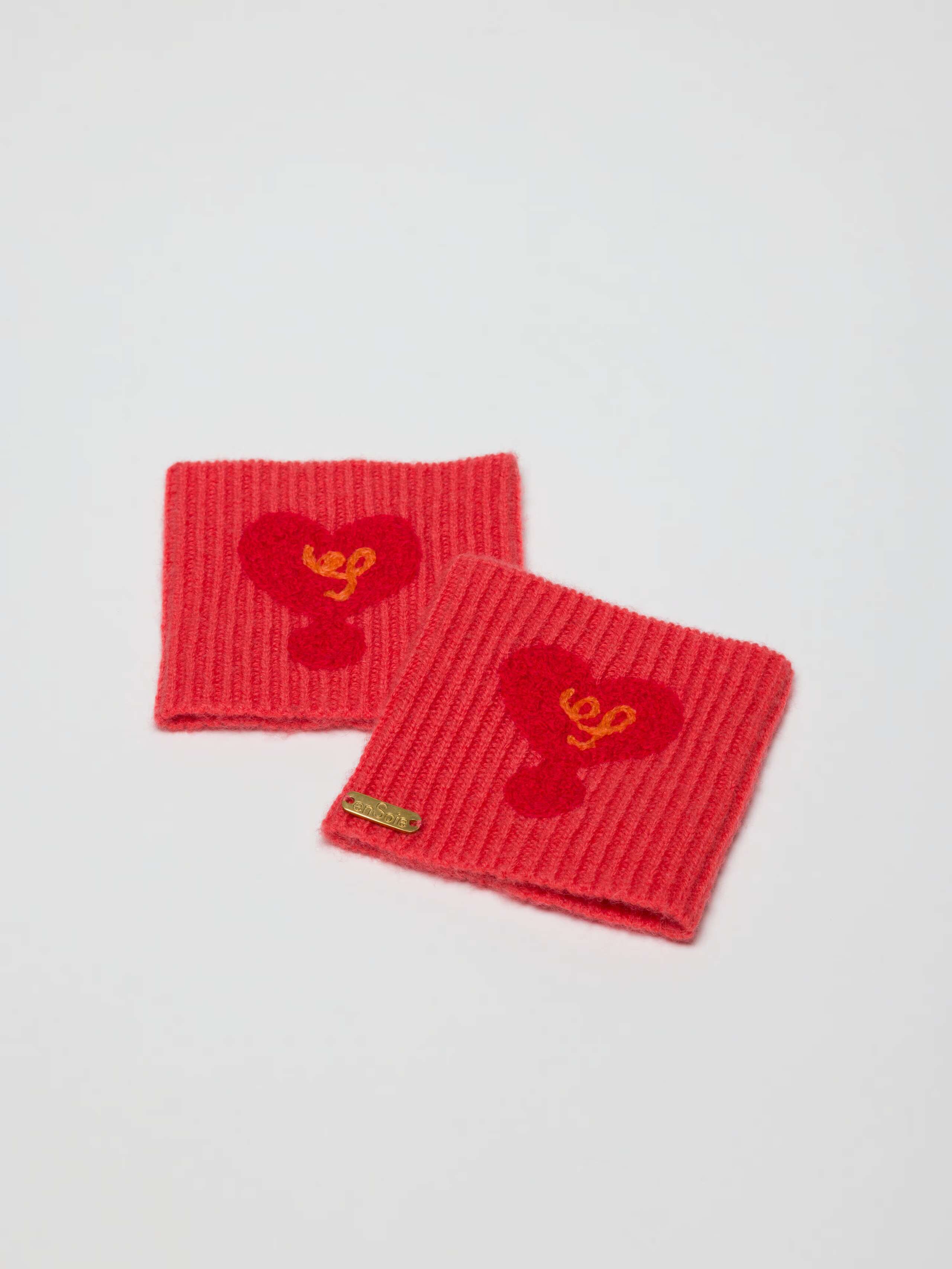 Picture of red cashmere wrist warmers 