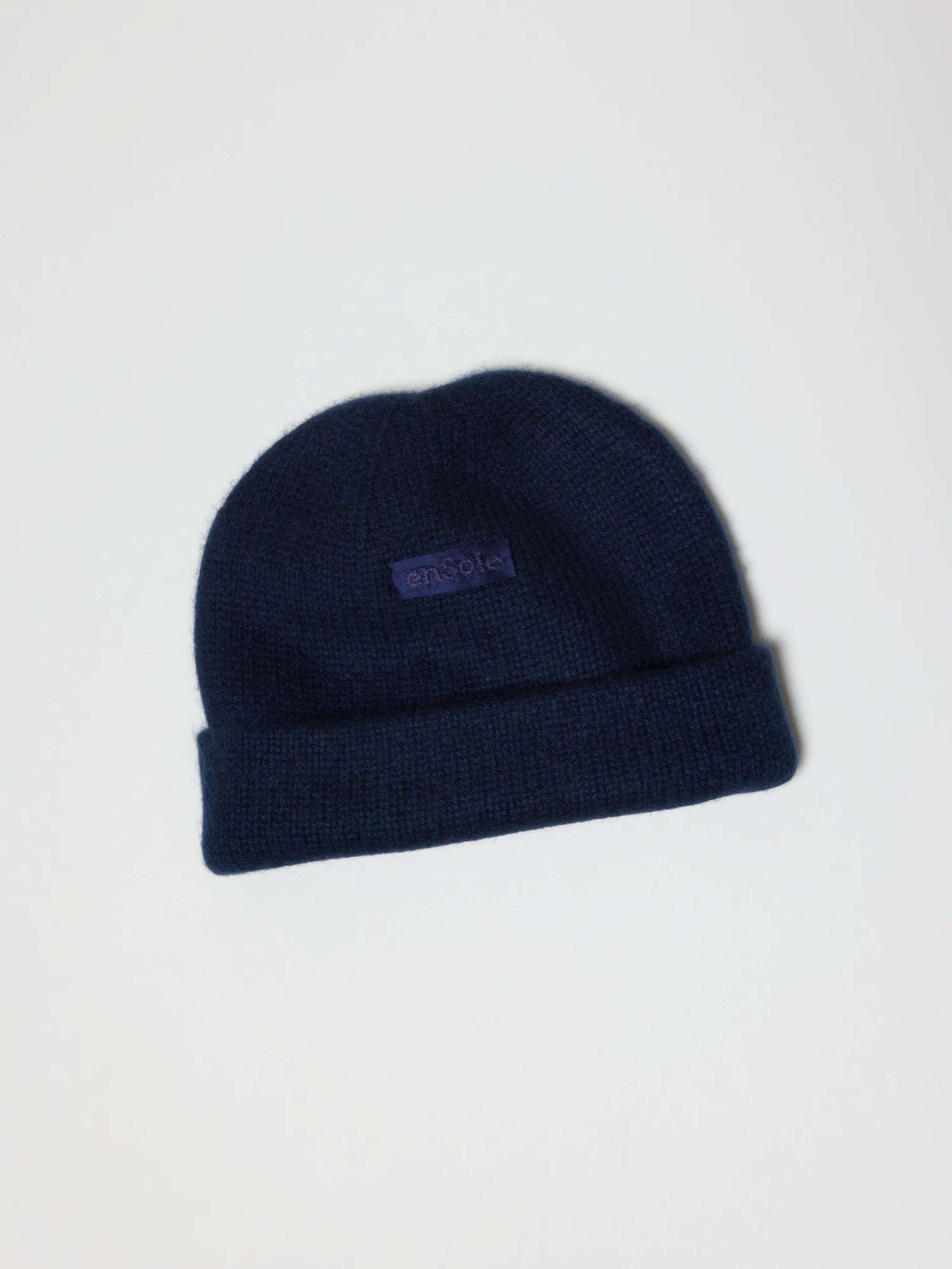 Picture of a navy blue cashmere beanie