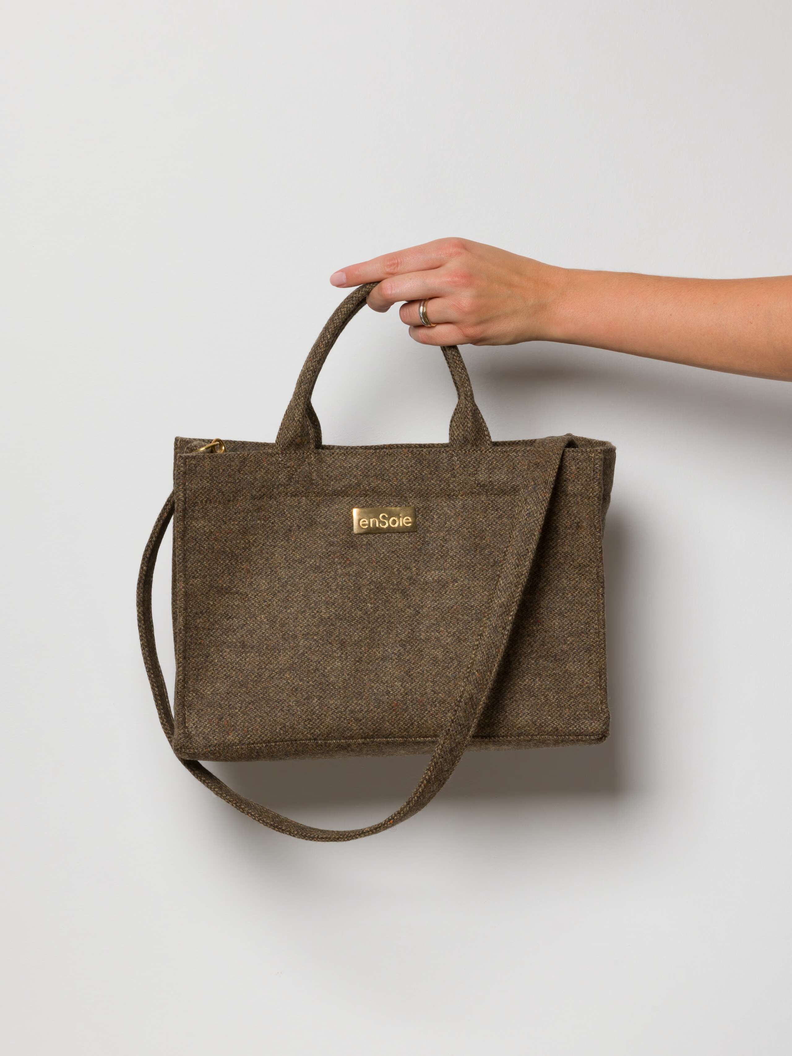 Library bag in donegal wool khaki