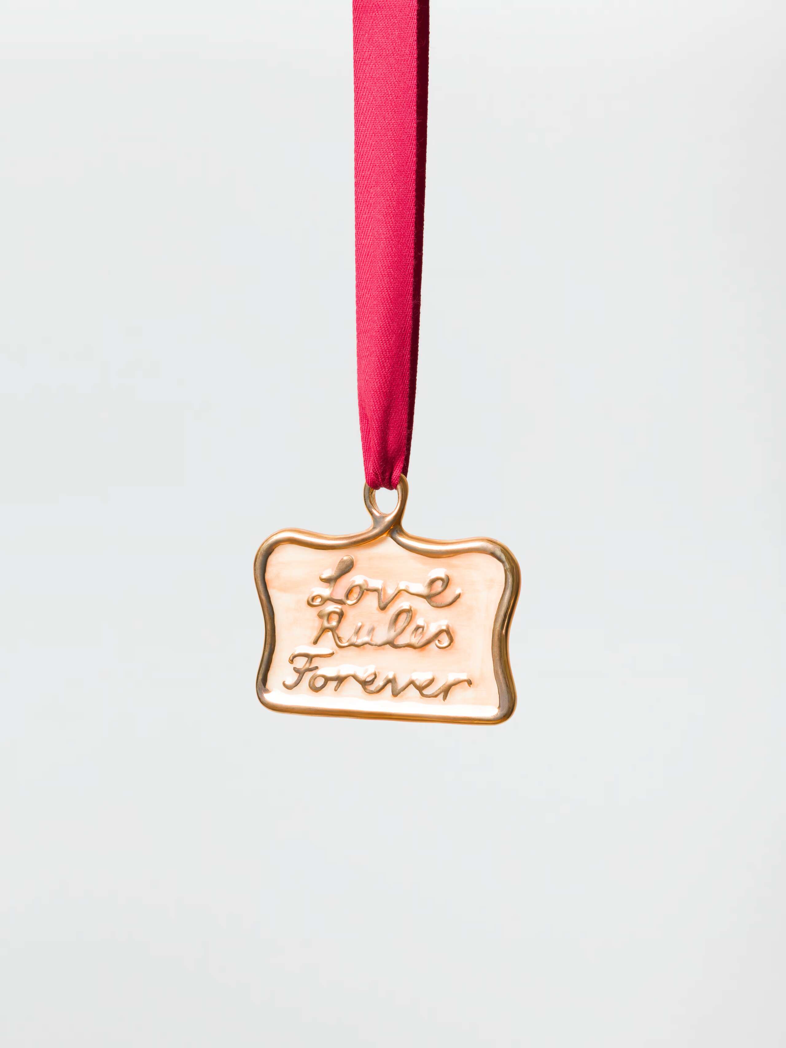 "Love rules forever" Emblem ceramic ornament