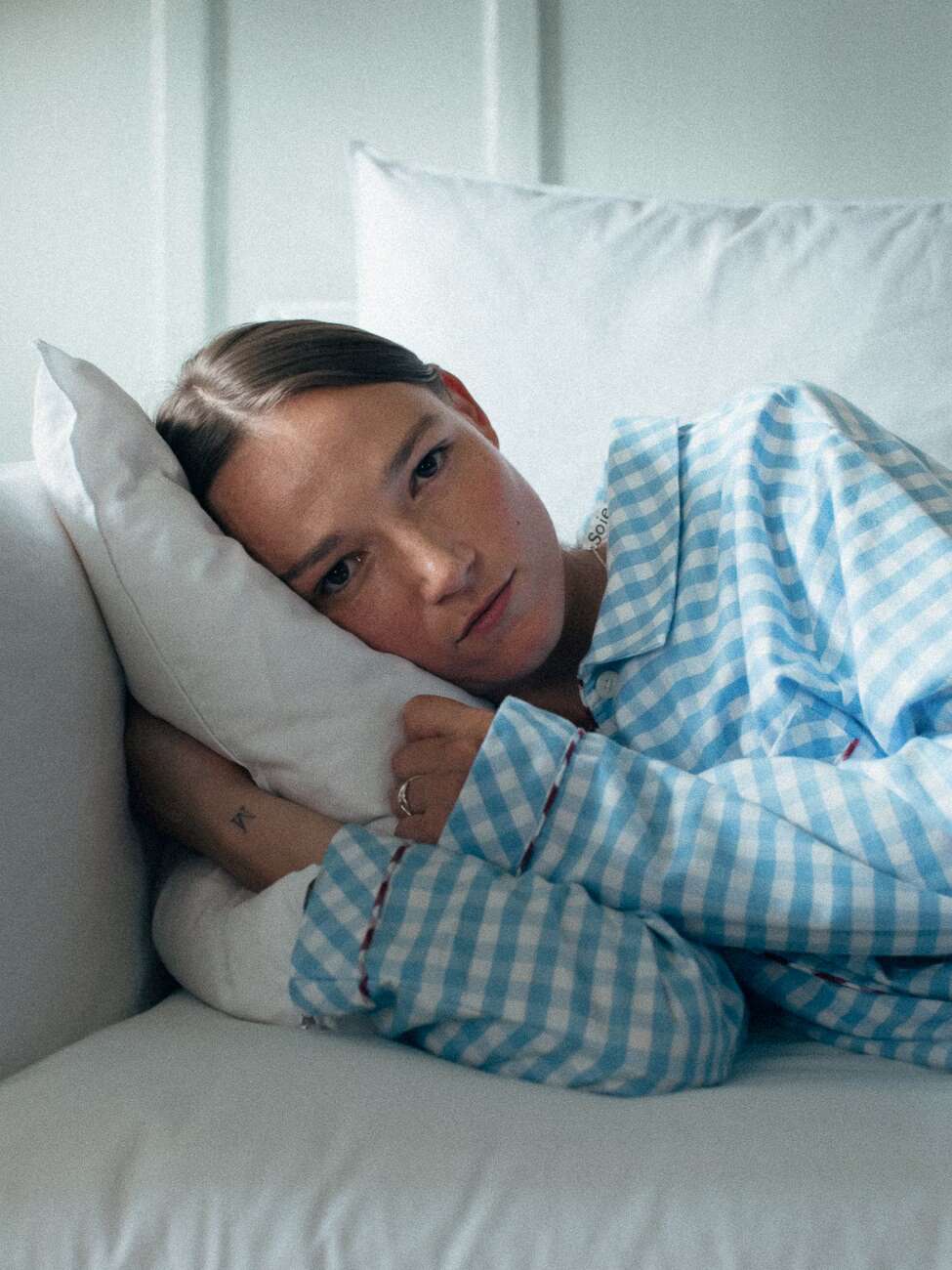 Picture of a women on a sofa