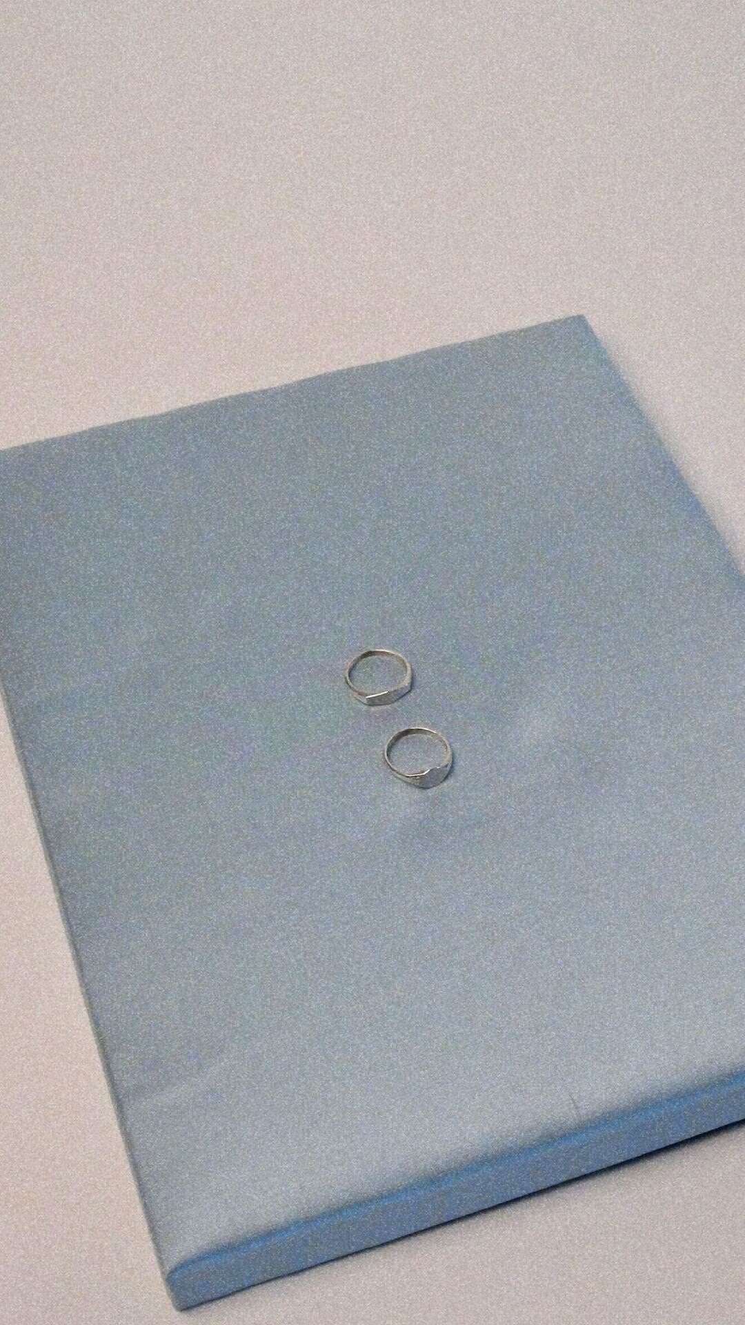 Picture of two fingerrings