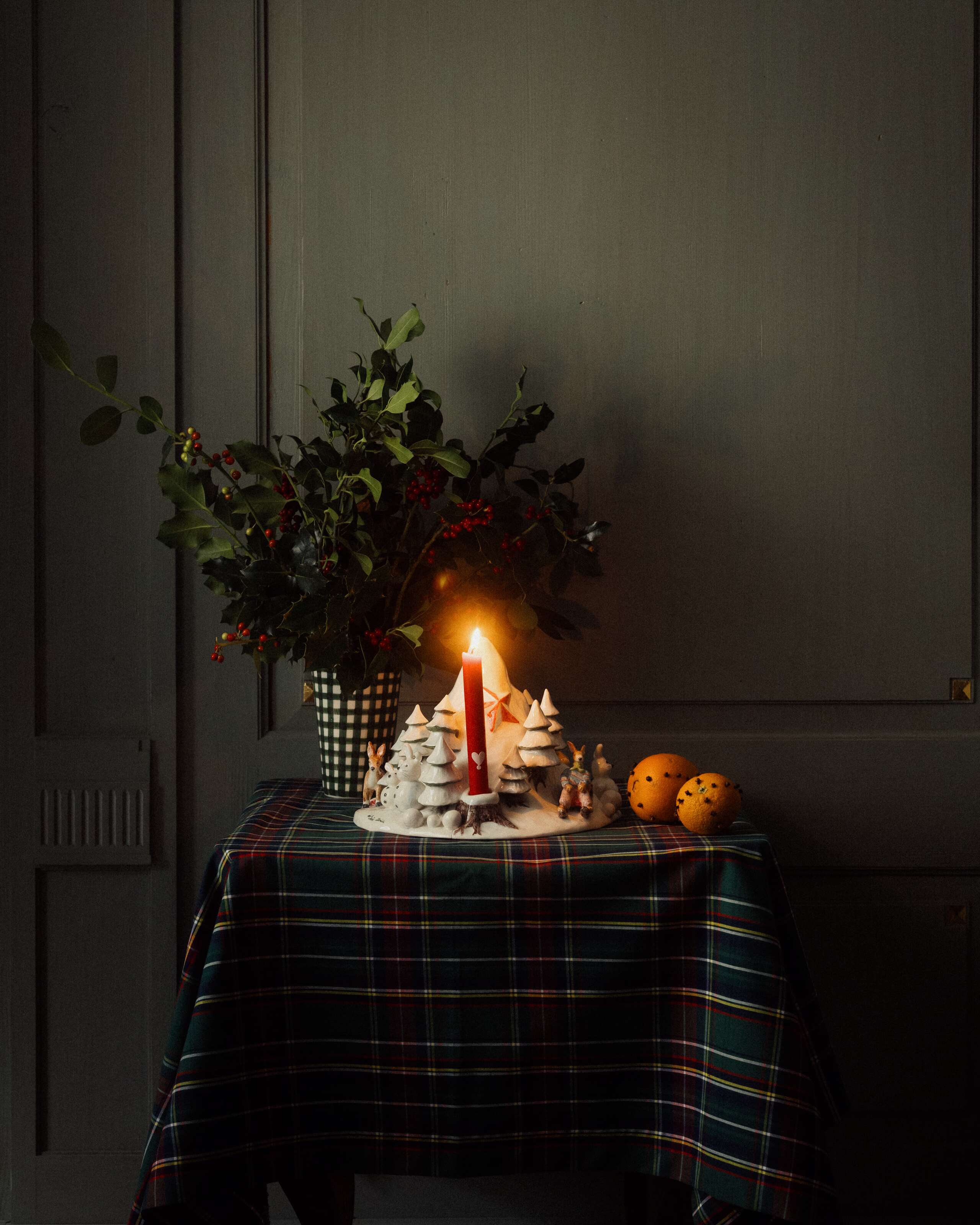 Picture of a festive arrangement with a candle