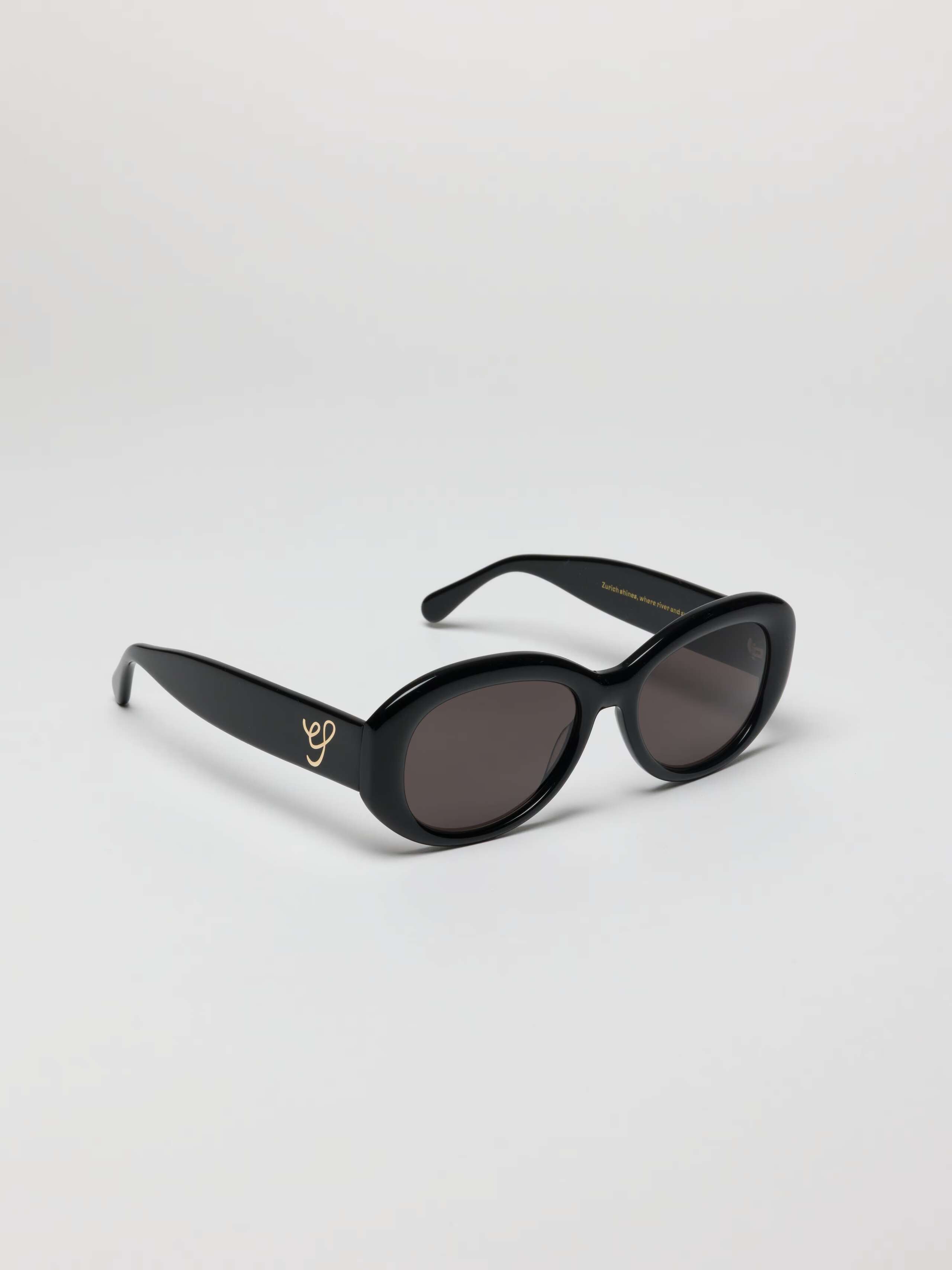 Front Shot of Capri Sunglasses in Black 