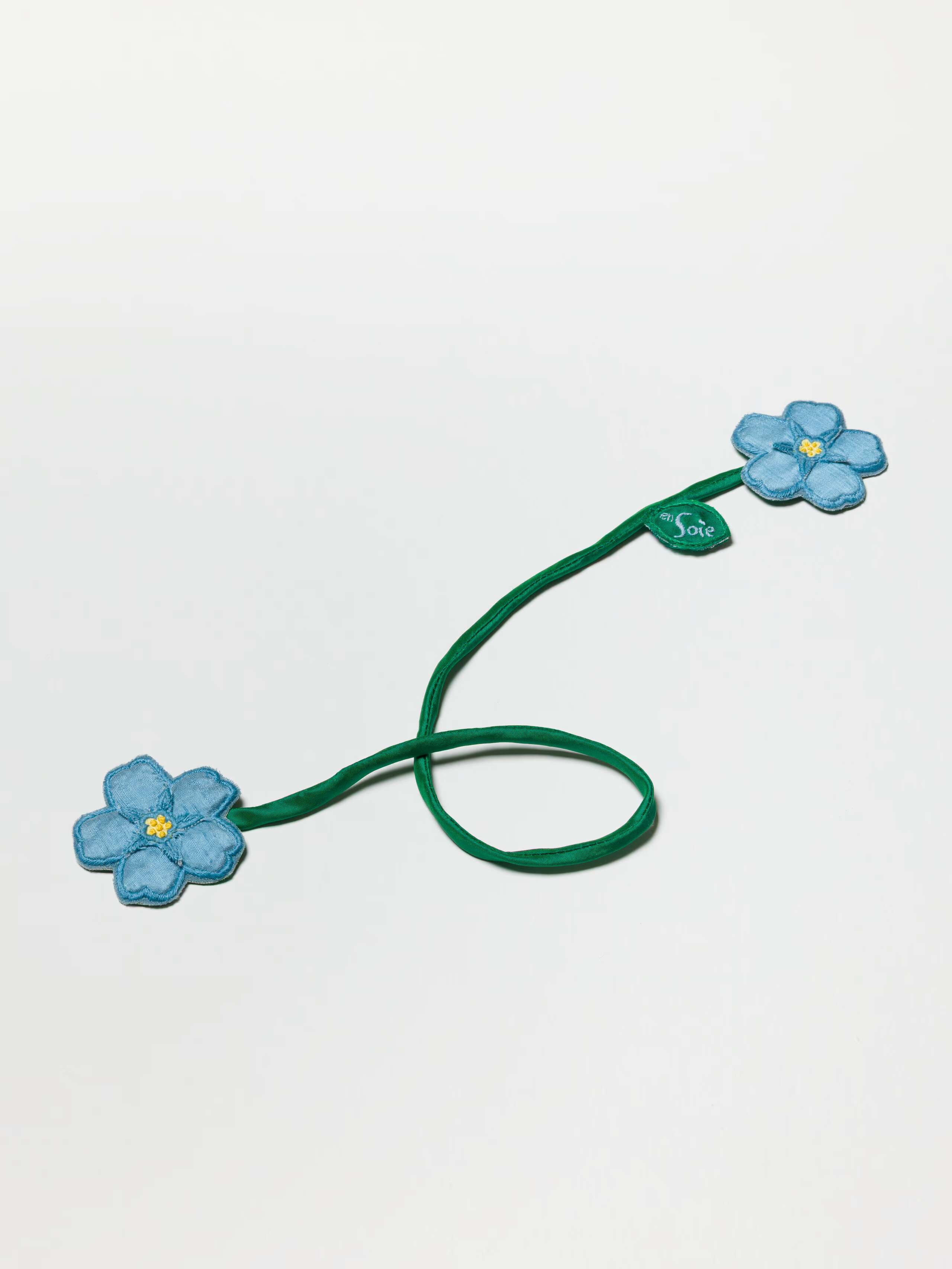 Flower napkin ring