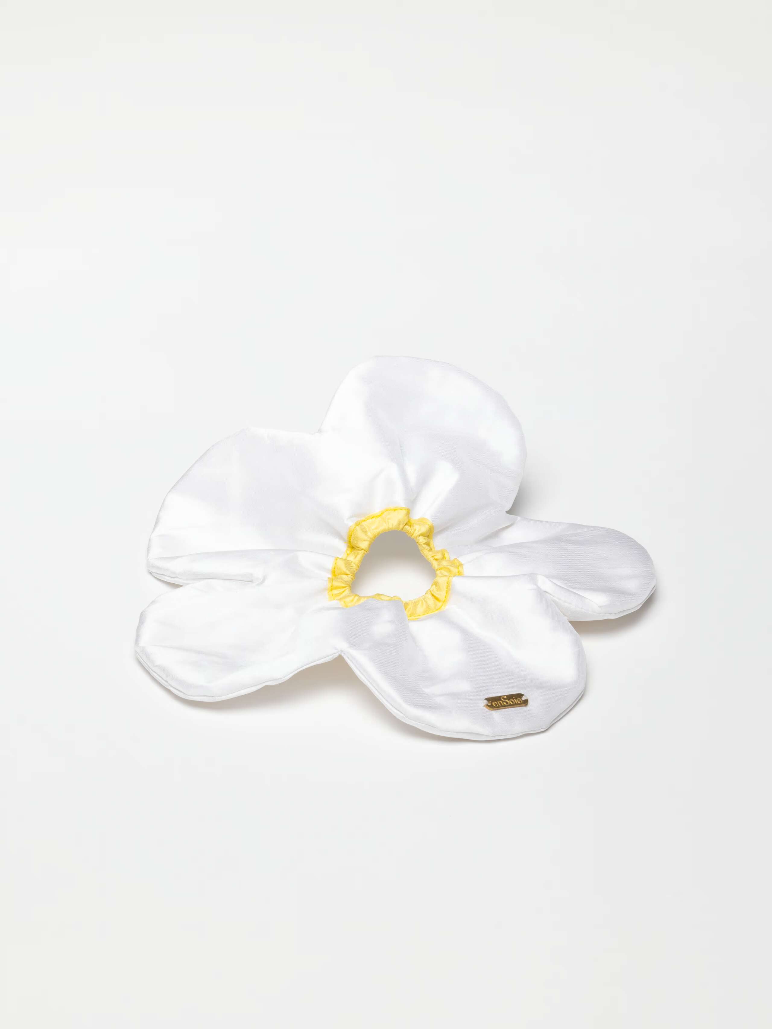 Product Shot of White Flower Scrunchie