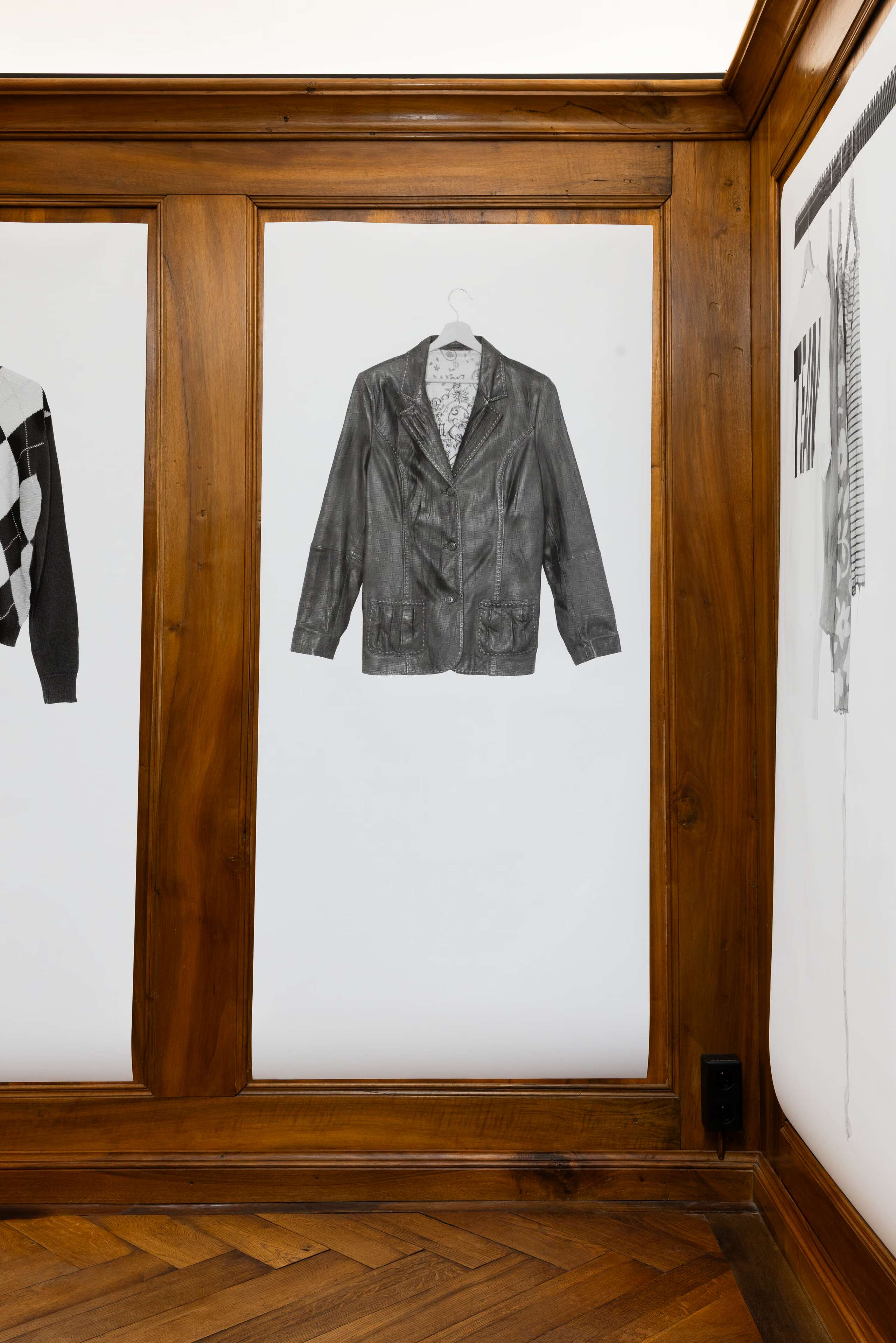 Mia Sanchez, Höscheller Room