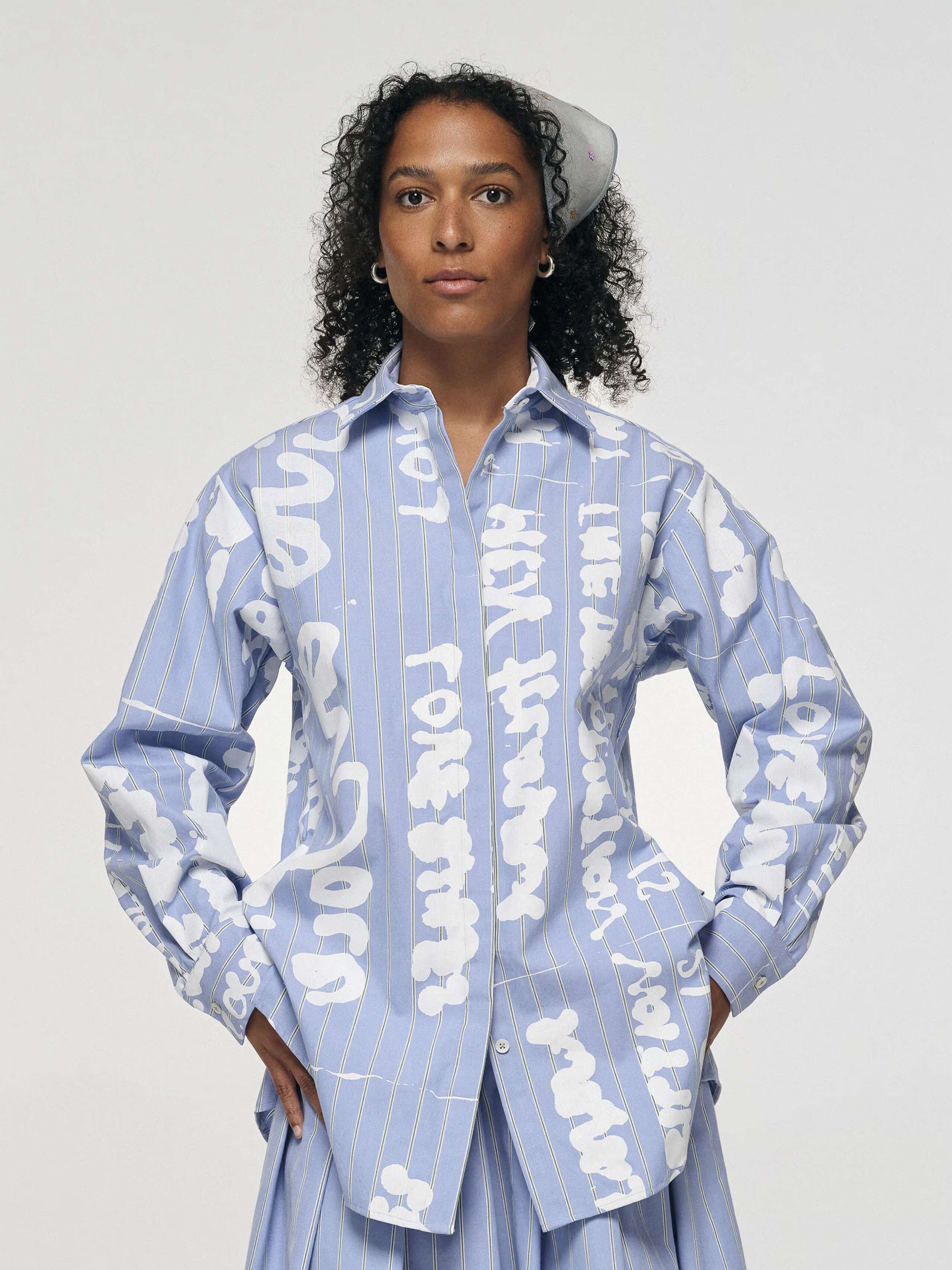Lola Blouse, proverb in light blue oxford stripes