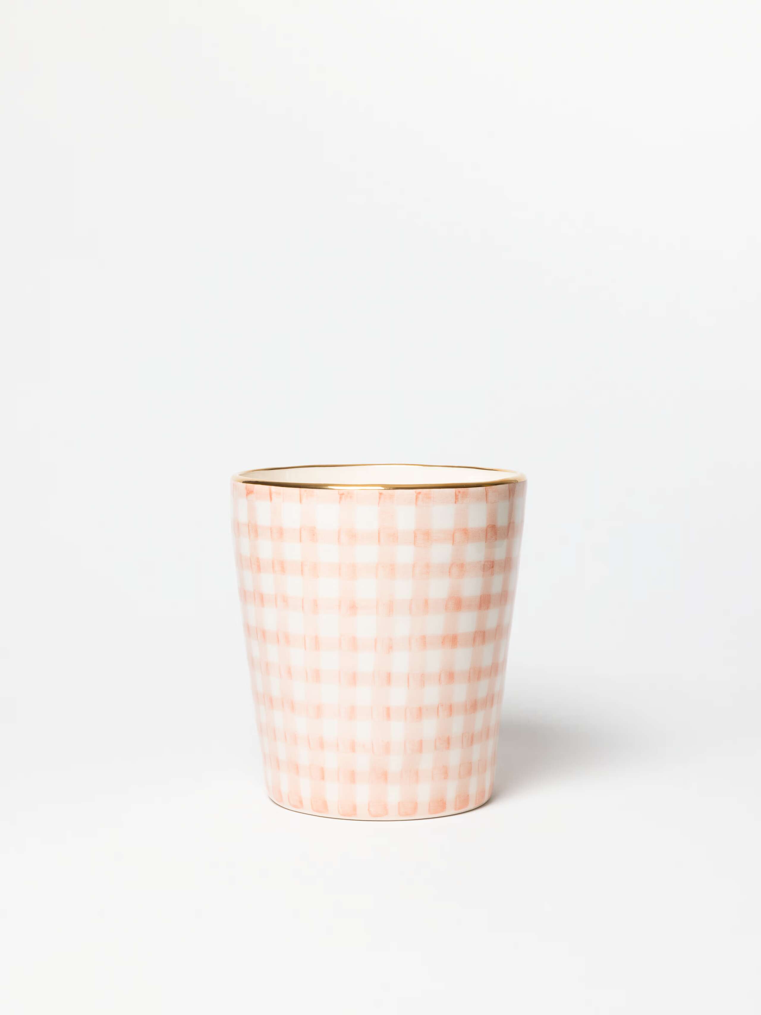 Product Shot of M vase Short  in Candy Pink 