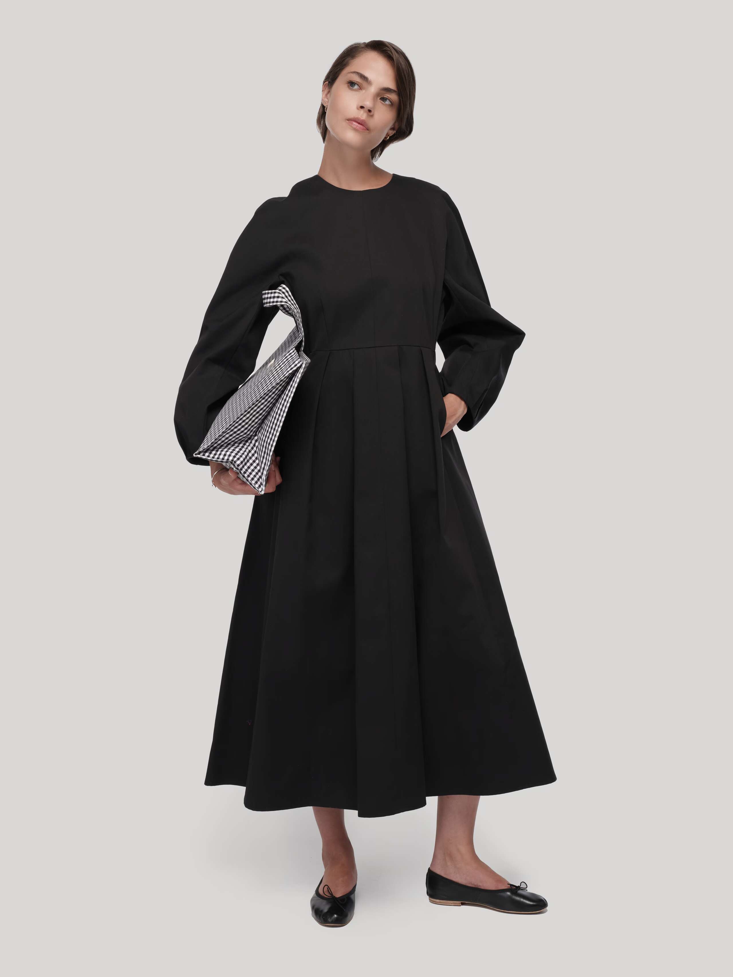 Beth cotton twill dress in black, front view